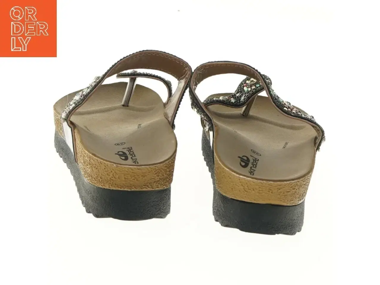 Billede 5 - Dekorerede damesandaler (str. 38 )