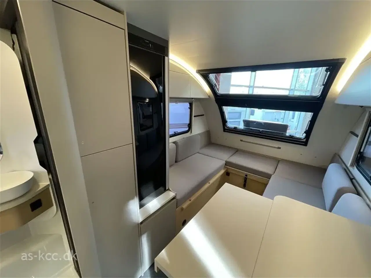 Billede 13 - 2026 - Adria Action 391 LH   Adria Action 391 LH Classic årg. 2026  Generation 2 ny ude og inde. Denne vogn er med soundbar.