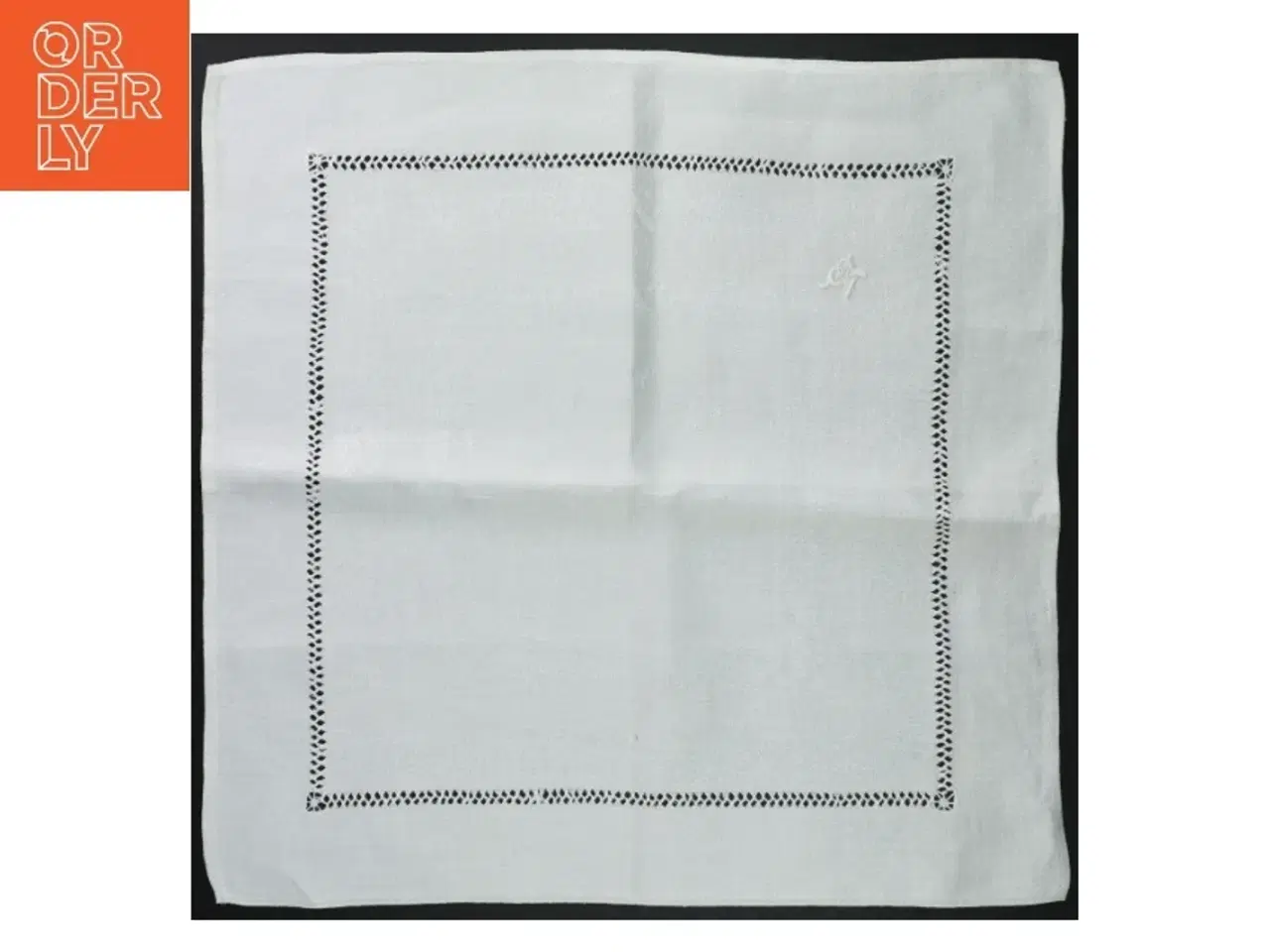 Billede 5 - Broderede servietter (str. 37 x 37 cm)