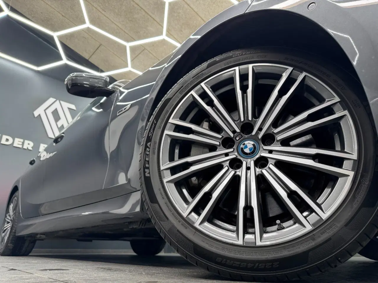 Billede 2 - BMW 330e 2,0 Touring M-Sport aut.