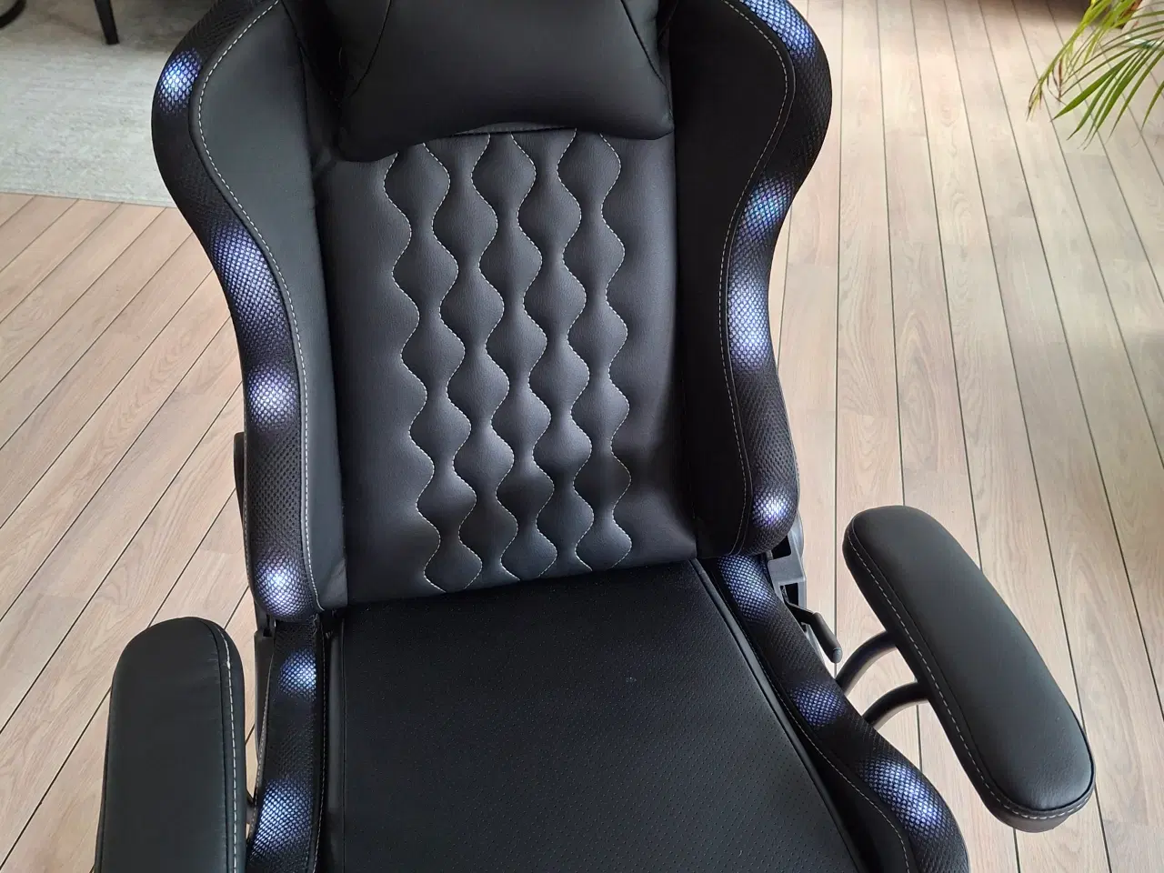 Billede 5 - EXO Gamerstol med lys