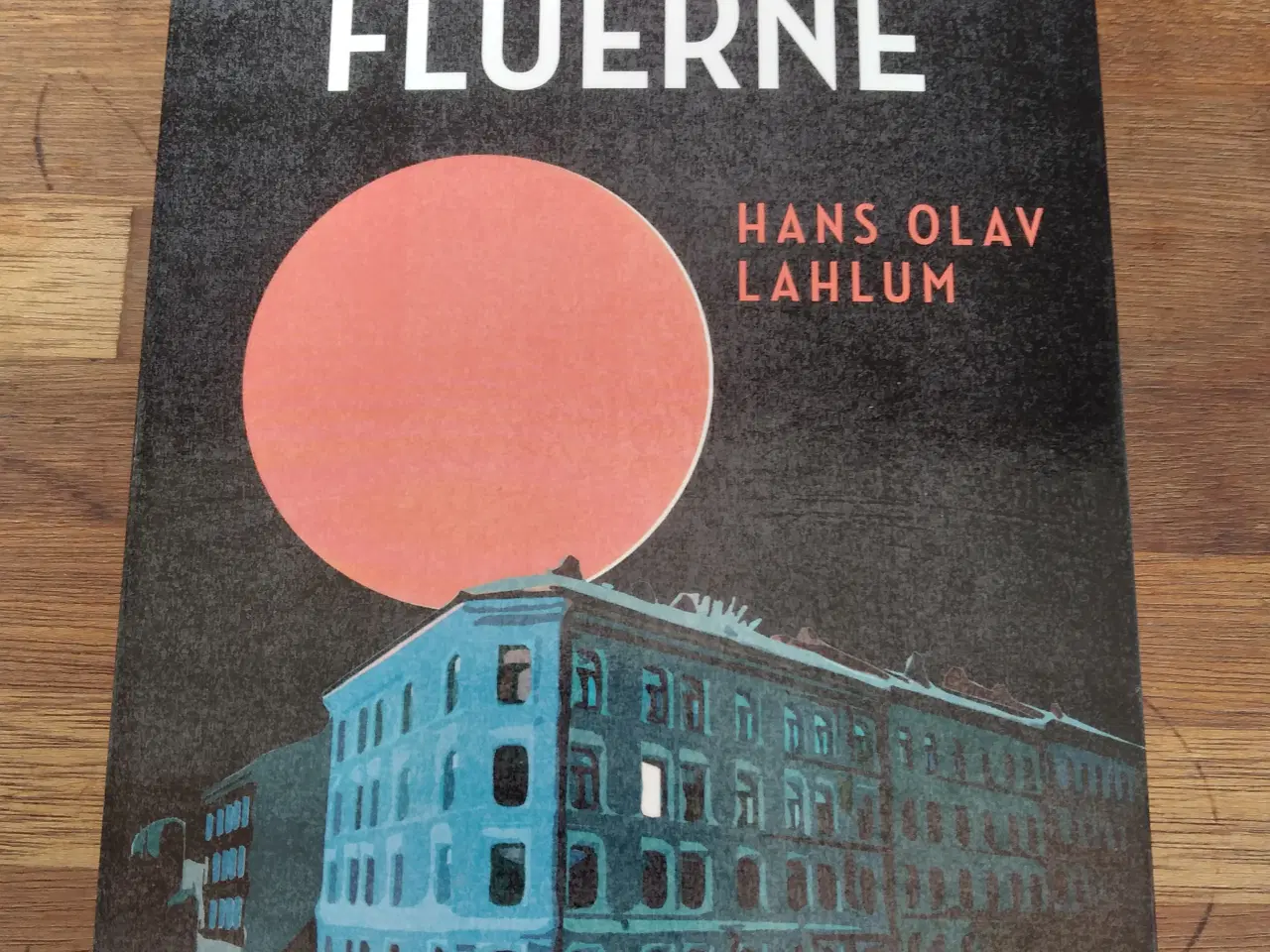 Billede 1 - MENNESKEFLUERNE af Hans Olav Lahlum
