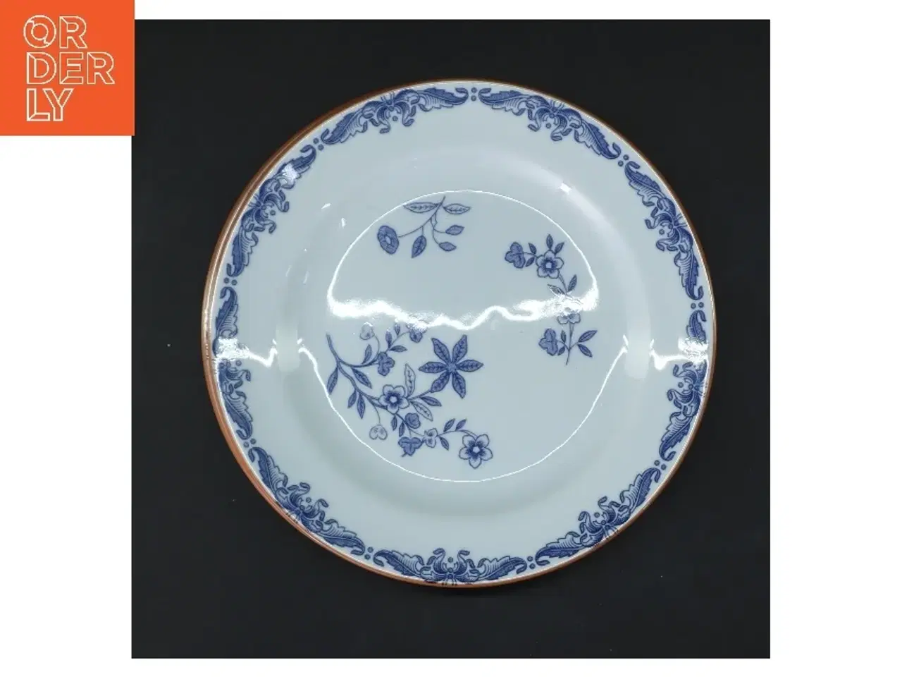 Billede 2 - 2 tallerkener med blomstermønster fra Rrstrand (str. 2 stk Ø 18 cm)