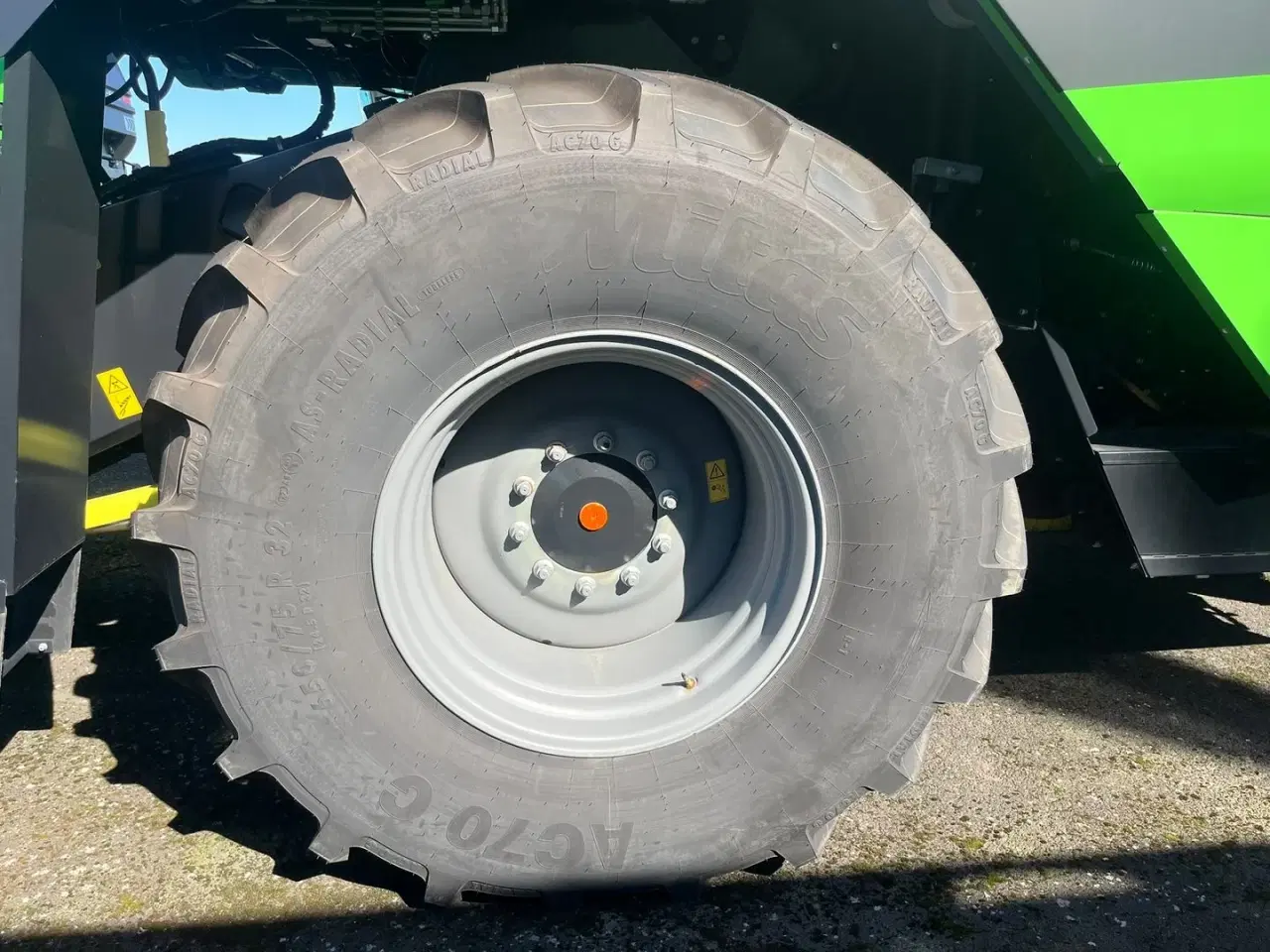 Billede 15 - Deutz-Fahr C7206 With 24feed - 7.2m header. New and unused Combine together with 7.2m header