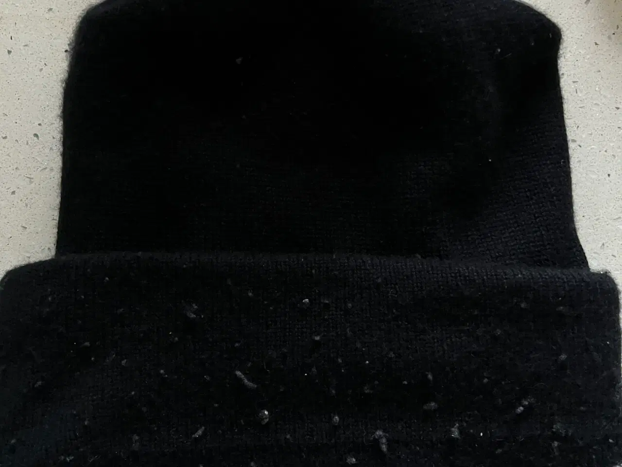 Billede 1 - Burberry hue sort i cashmere uld