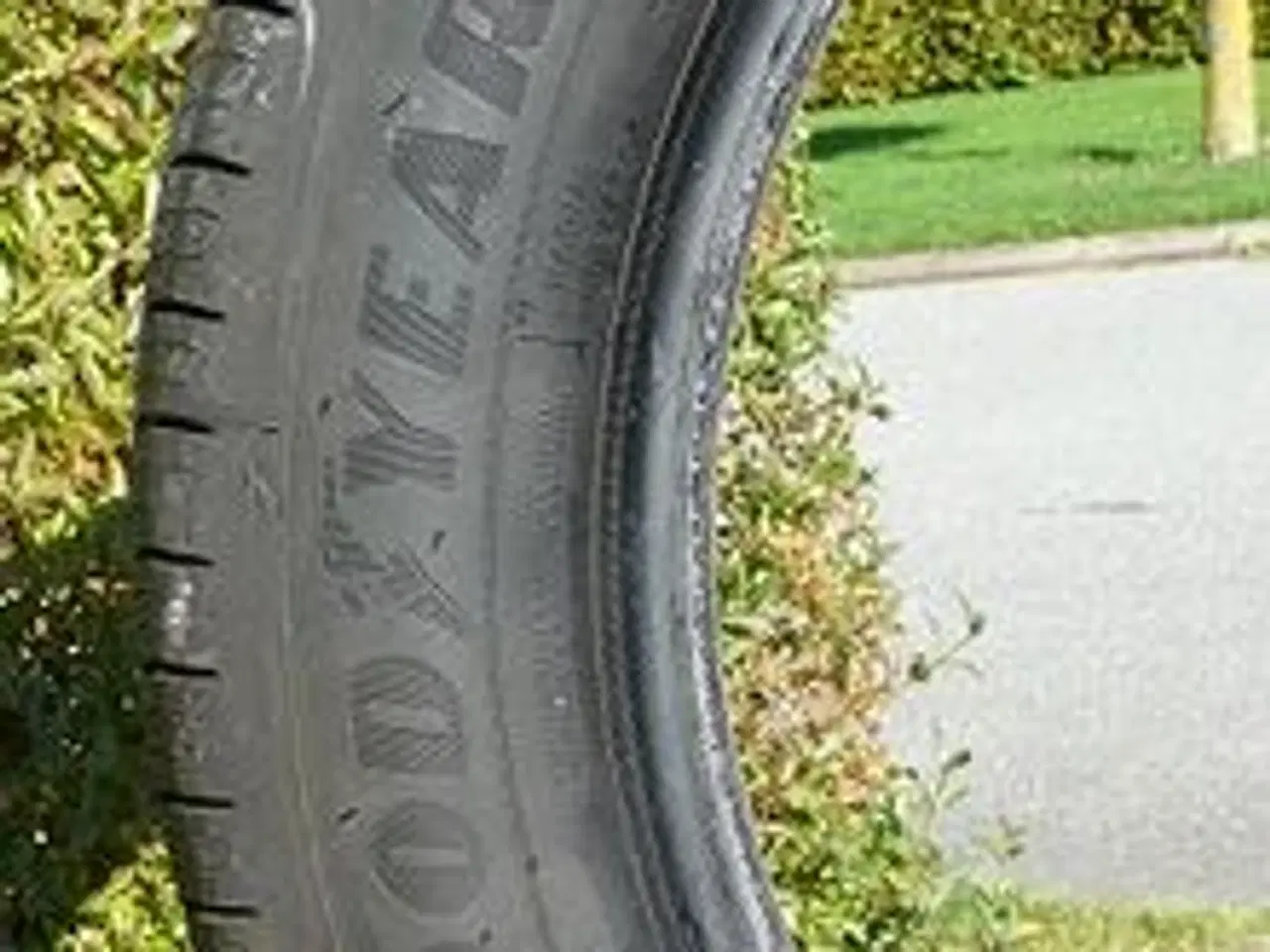 Billede 3 - Sommerdæk 175 x 65 x 17