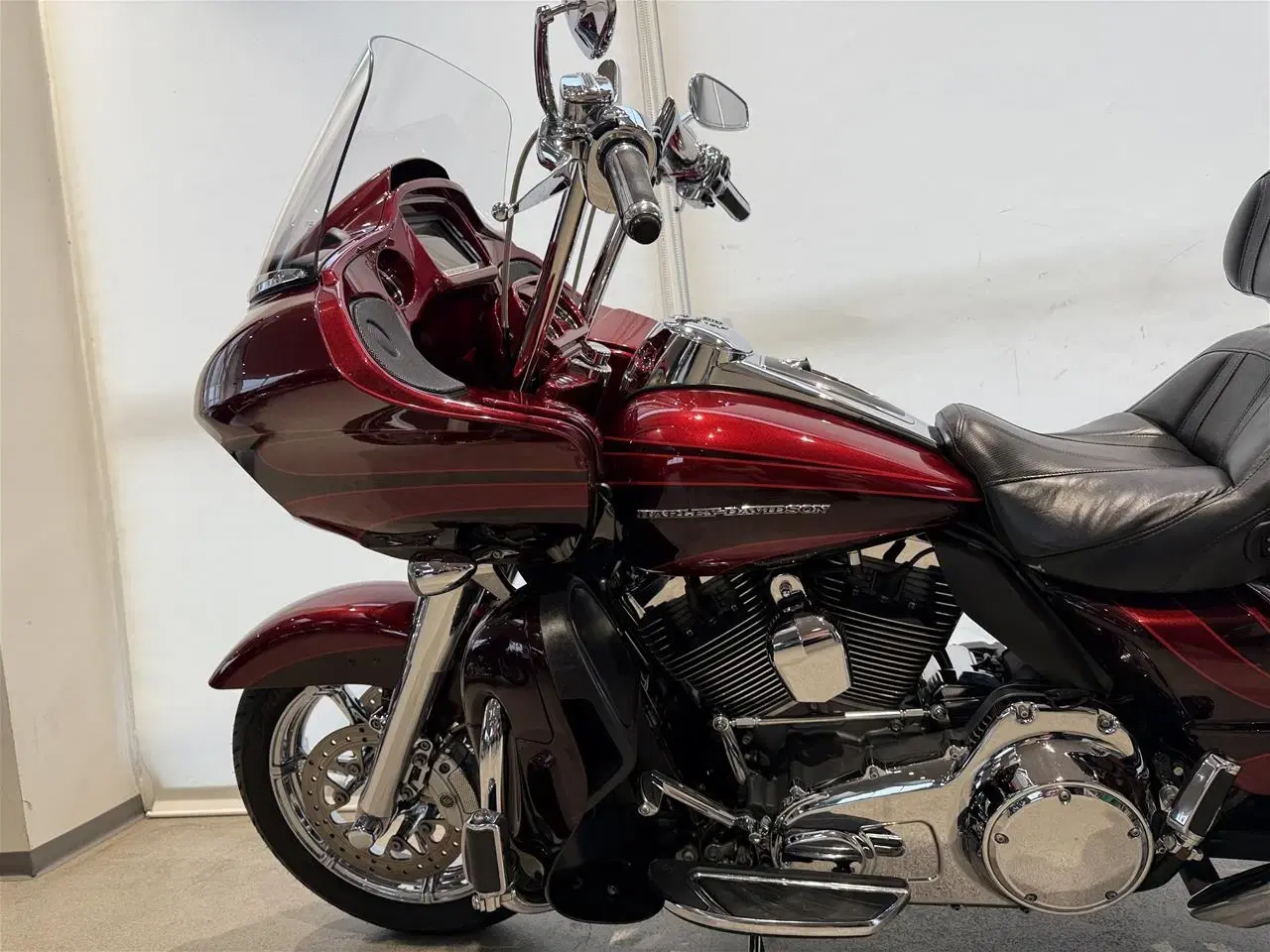 Billede 36 - Harley Davidson FLTRUSE Road Glide Ultra CVO 110"