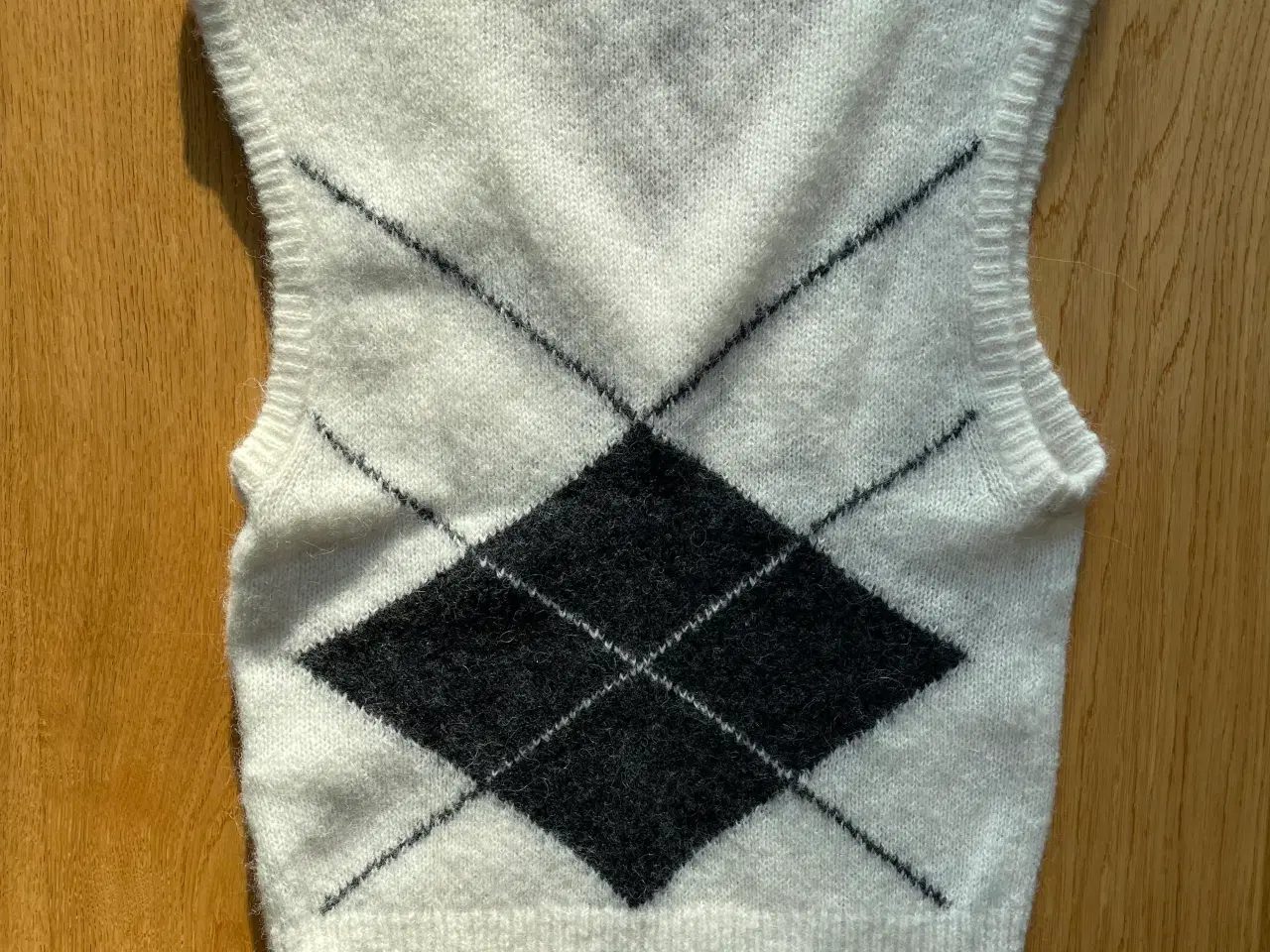 Billede 2 - The Garment strikvest