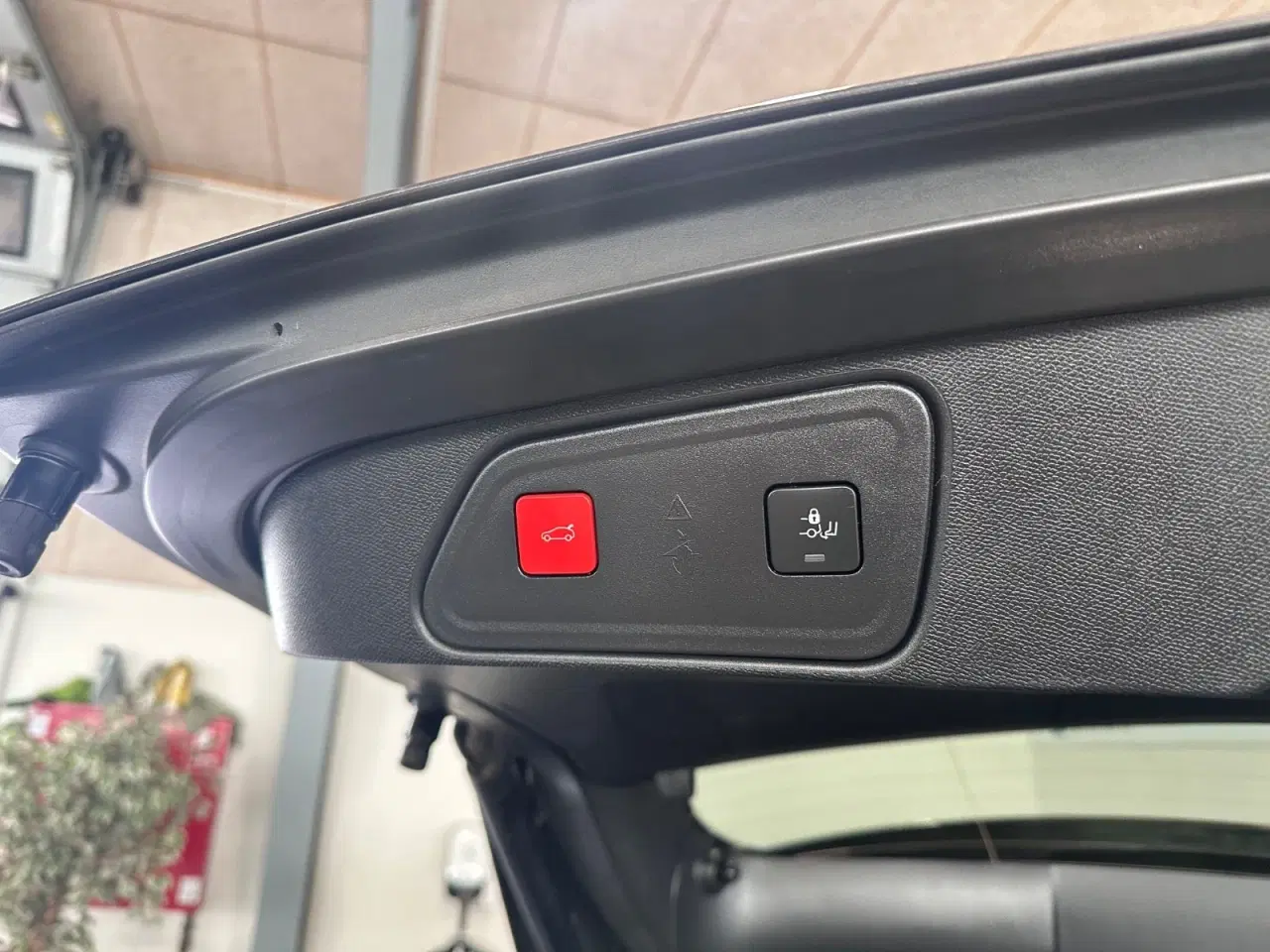Billede 15 - Peugeot 3008 1,6 Hybrid Allure Pack EAT8 Van