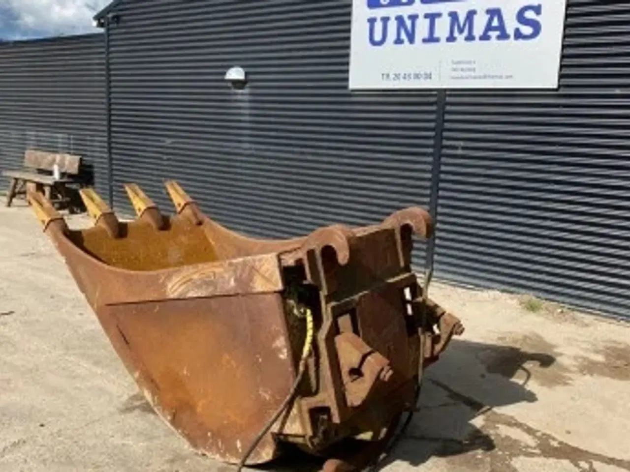 Billede 2 - Skovl med klo