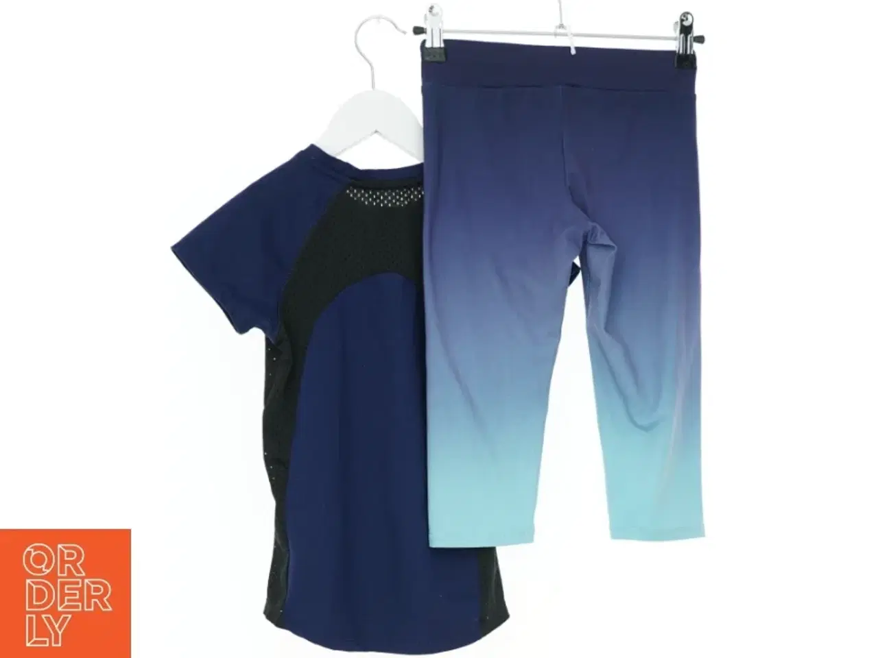 Billede 2 - Træningssæt med T-shirt og Leggings fra Active Touch (str. 128)