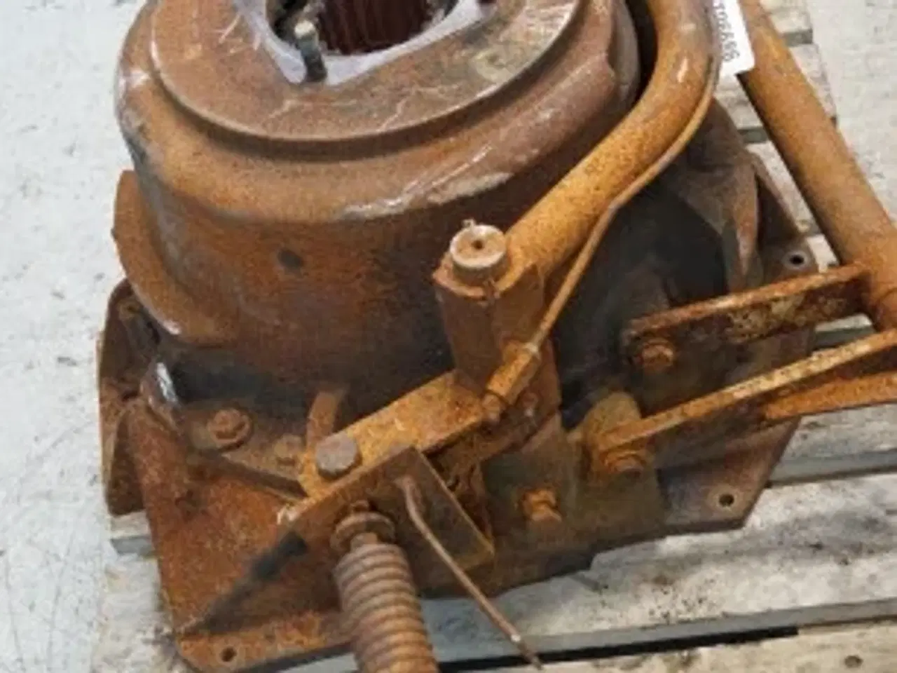 Billede 12 - New Holland TX62 Motorkraftudtag 84038341