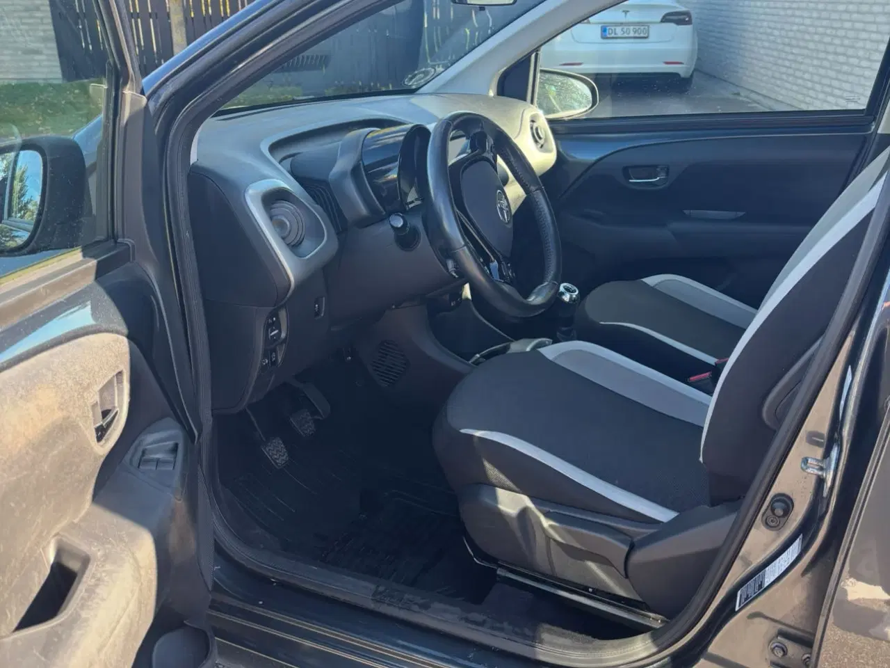 Billede 12 - Toyota Aygo 1.0 vvt-i med soltag og bakkamera