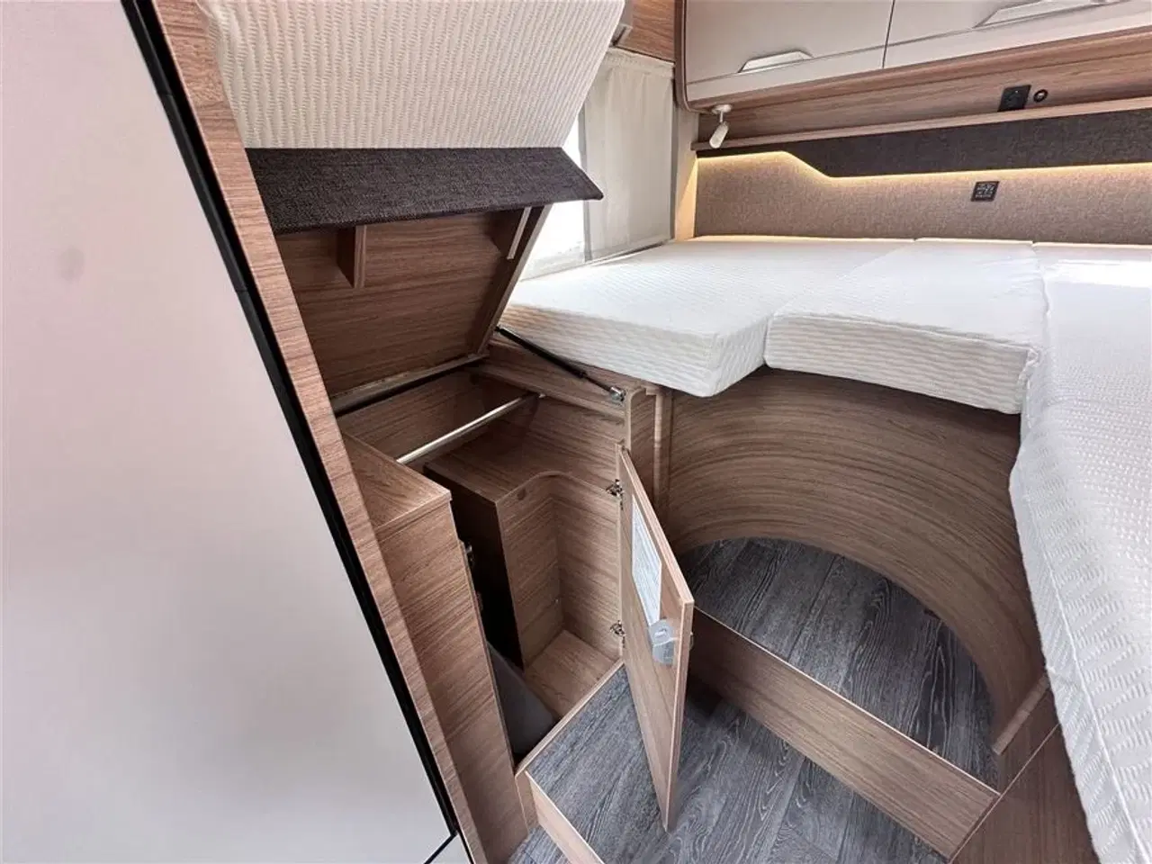 Billede 30 - 2023 - Knaus Van TI 650 MEG "Vansation"   Kompakt enkeltsengs vogn under 7 meter