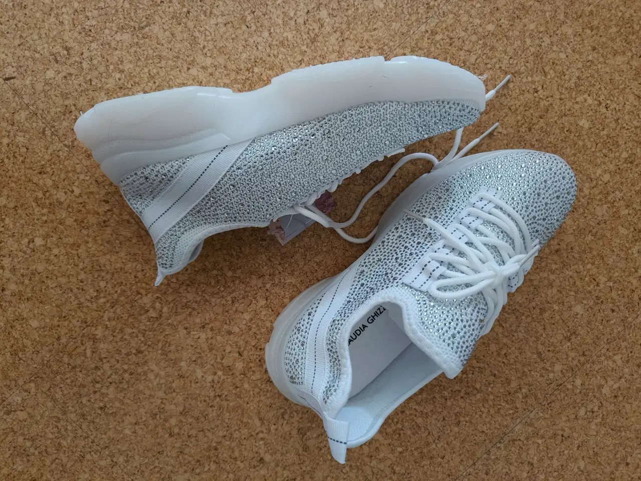 Billede 3 - Hvide Sneakers 