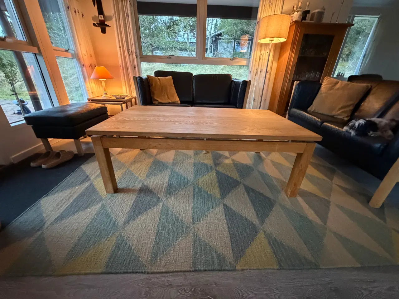 Billede 1 - Sofabord i massiv eg