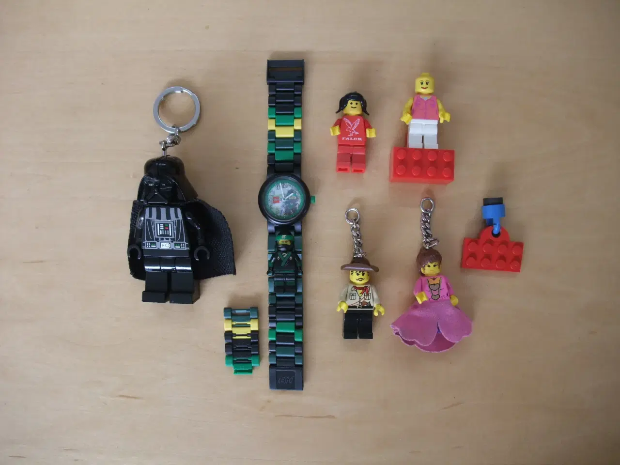 Billede 1 - Lego Nøgleringe+Ur+Magneter