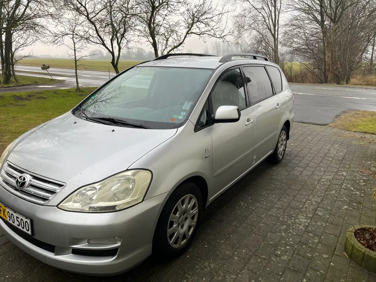 Billede 2 - Toyota Avensis verso van