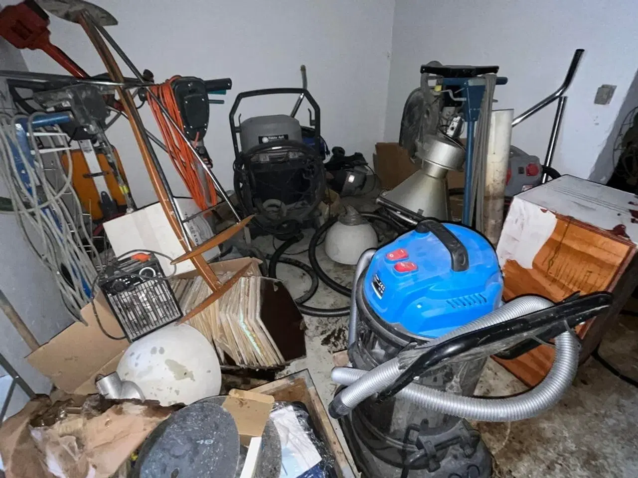 Billede 1 - Tøm rummet for det på billederne