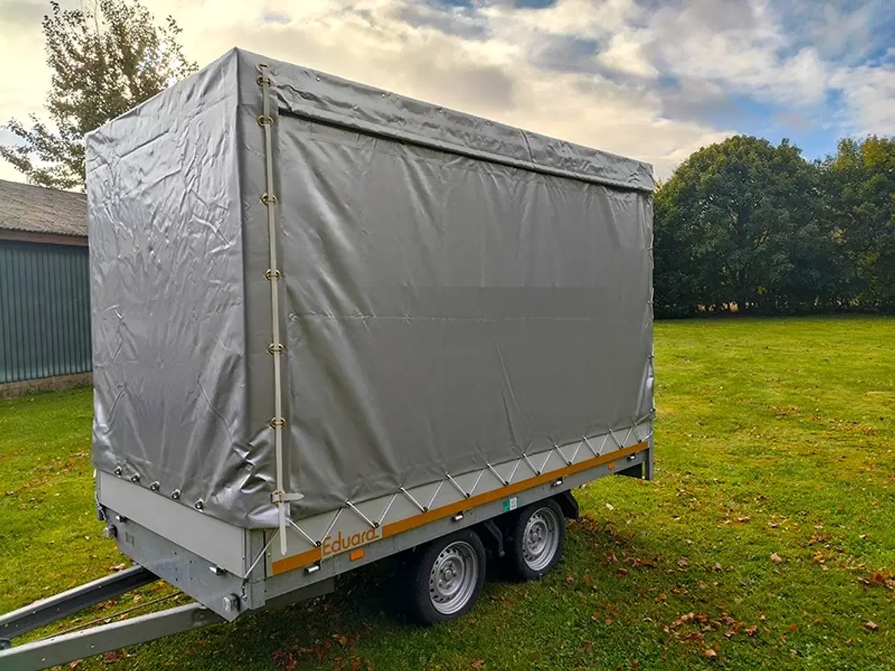 Billede 6 - Høj presenning m. gardinsider til Eduard 3116 trailer