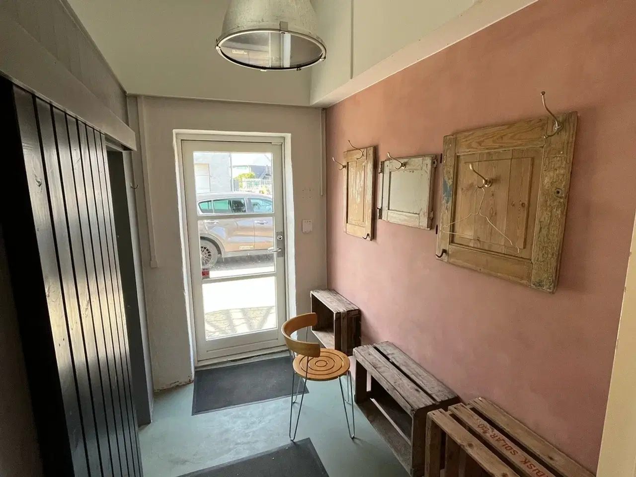 Billede 24 - Ideelt beliggende Kontor eller butikslokale til leje på Flakagervej  i Kalundborg