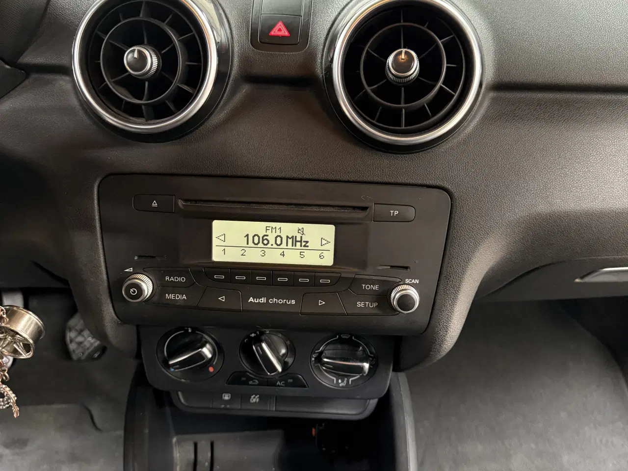 Billede 8 - AUDI A1 NYSYNET OG NYSERVICERET
