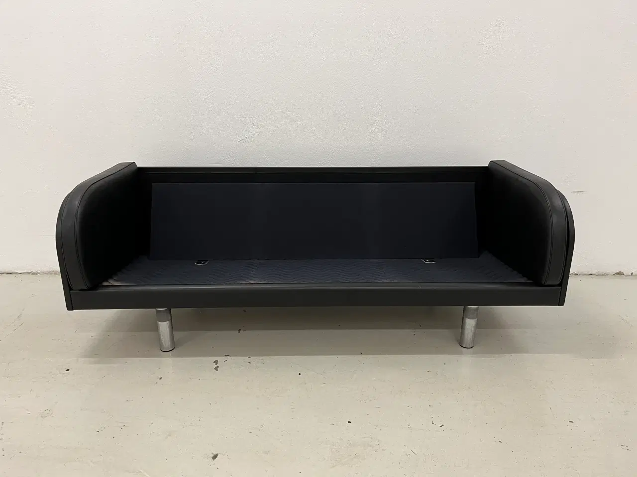 Billede 10 - JG3 2x3 Pers.Designer Sofaer i sort primo læder.