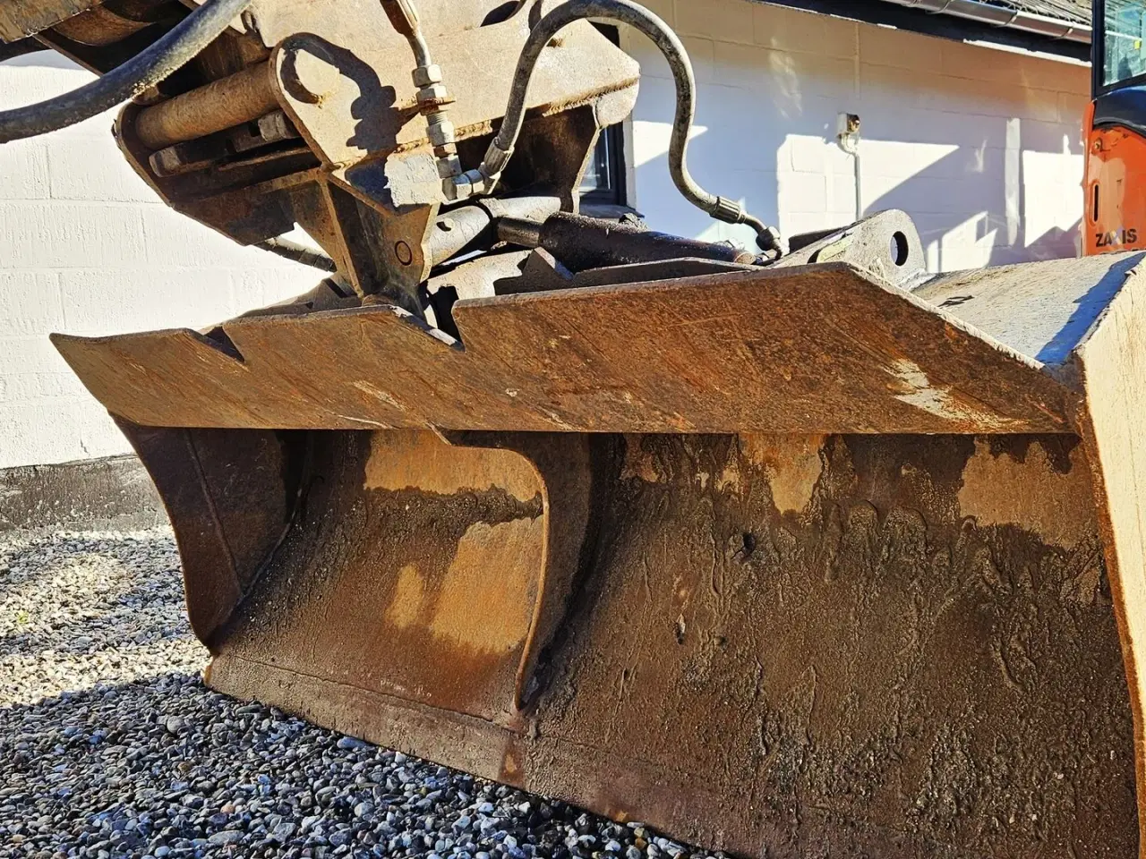 Billede 9 - Takeuchi TB175 / pæn 8 tons maskine / nyere undervogn / dobbelt udtag / skovlsæt