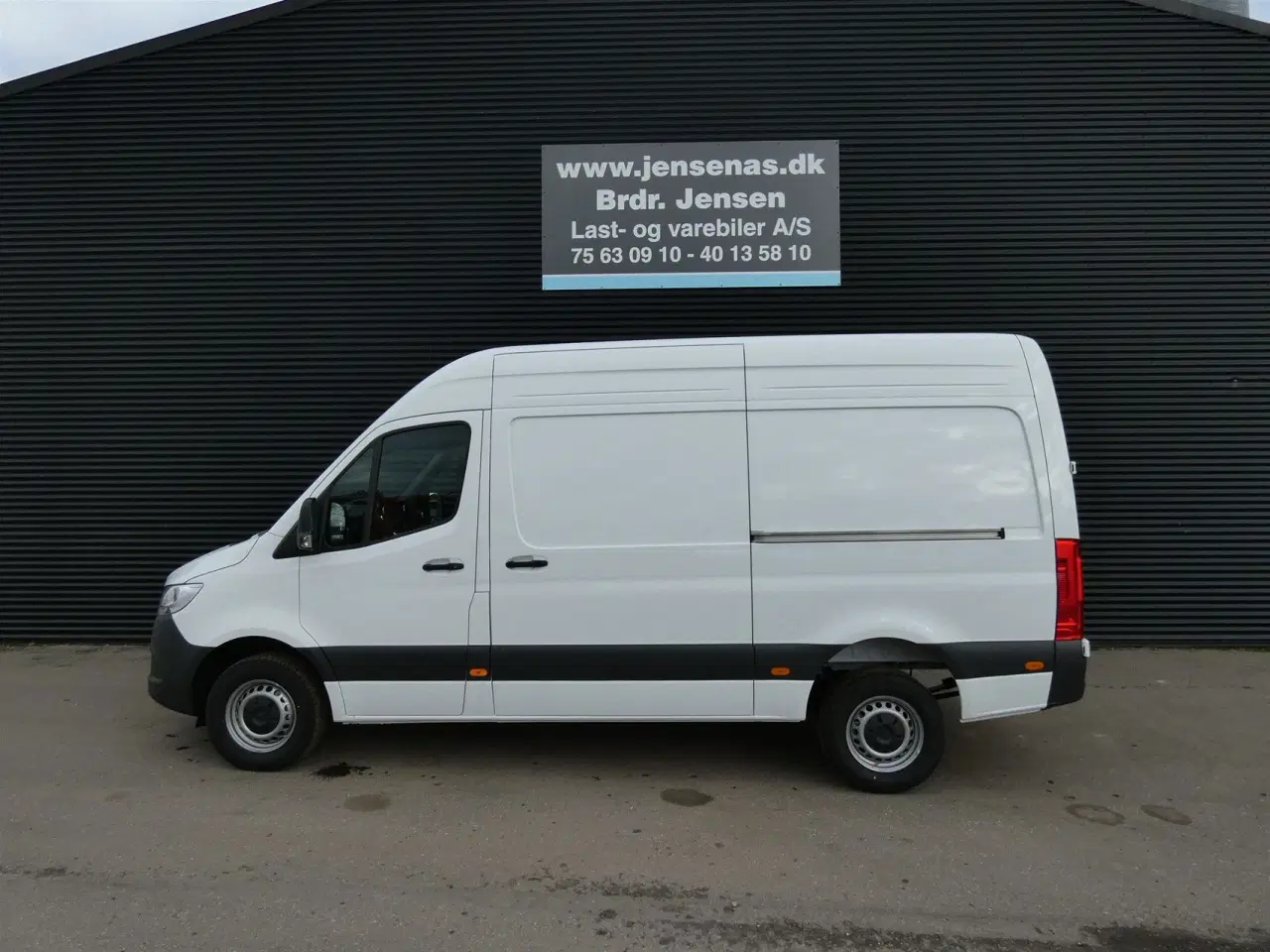 Billede 5 - Mercedes-Benz Sprinter 317 2,0 CDI A2 H2 RWD 9G-Tronic 170HK Van Aut.