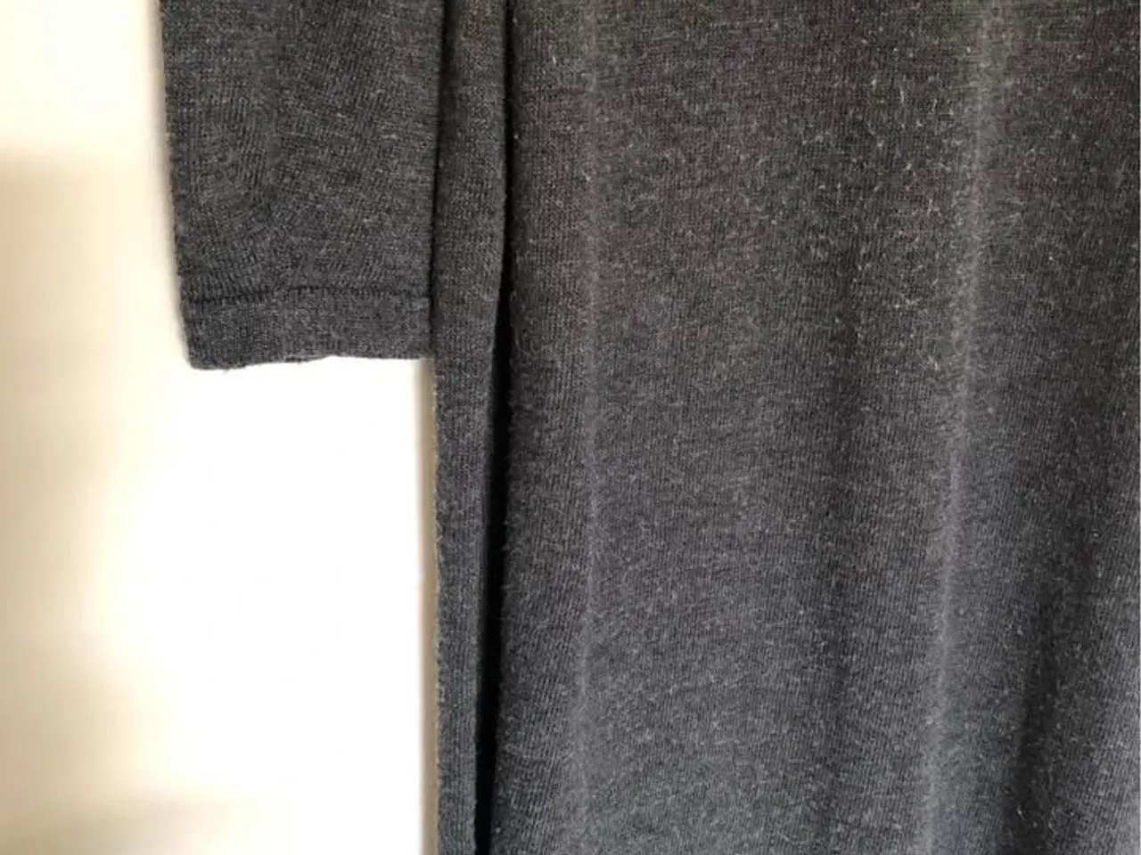 Billede 2 - Object strik kjole - str. M