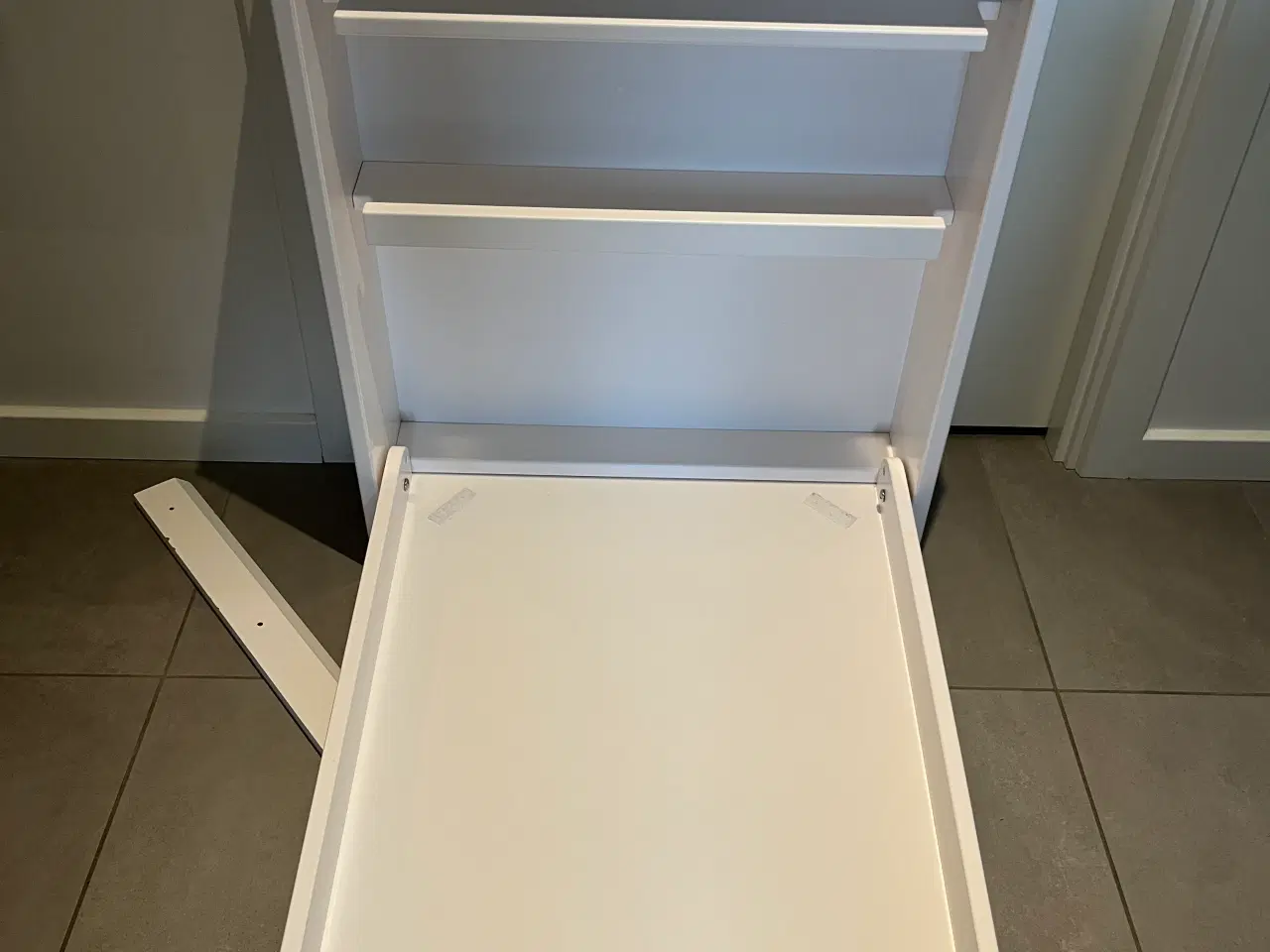 Billede 2 - BabyDan Manhattan puslebord