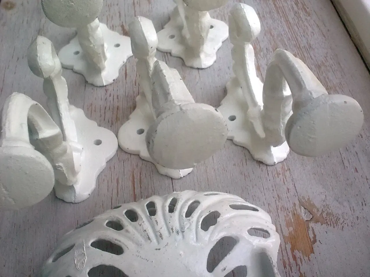 Billede 4 - Smedejern støbte knager