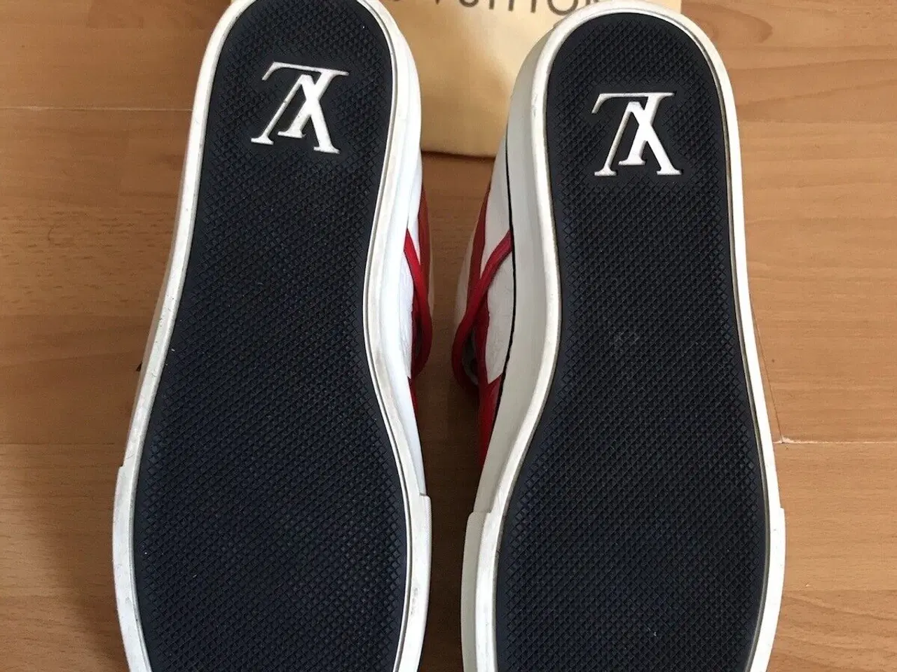 Billede 6 - Louis Vuitton hvide sneakers med monogram i læder 