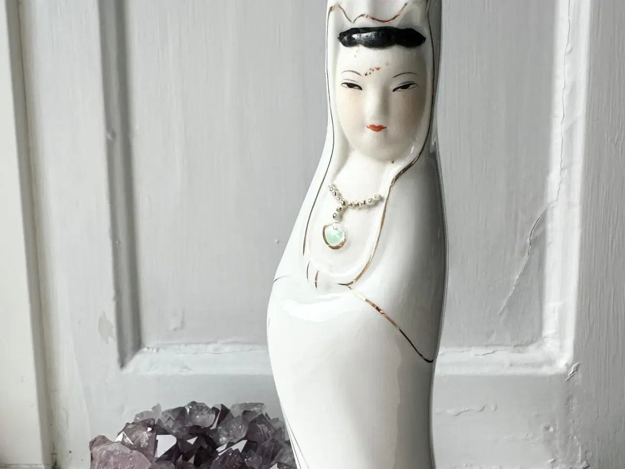 Billede 2 - Hvidklædt kvinde, porcelænsfigur