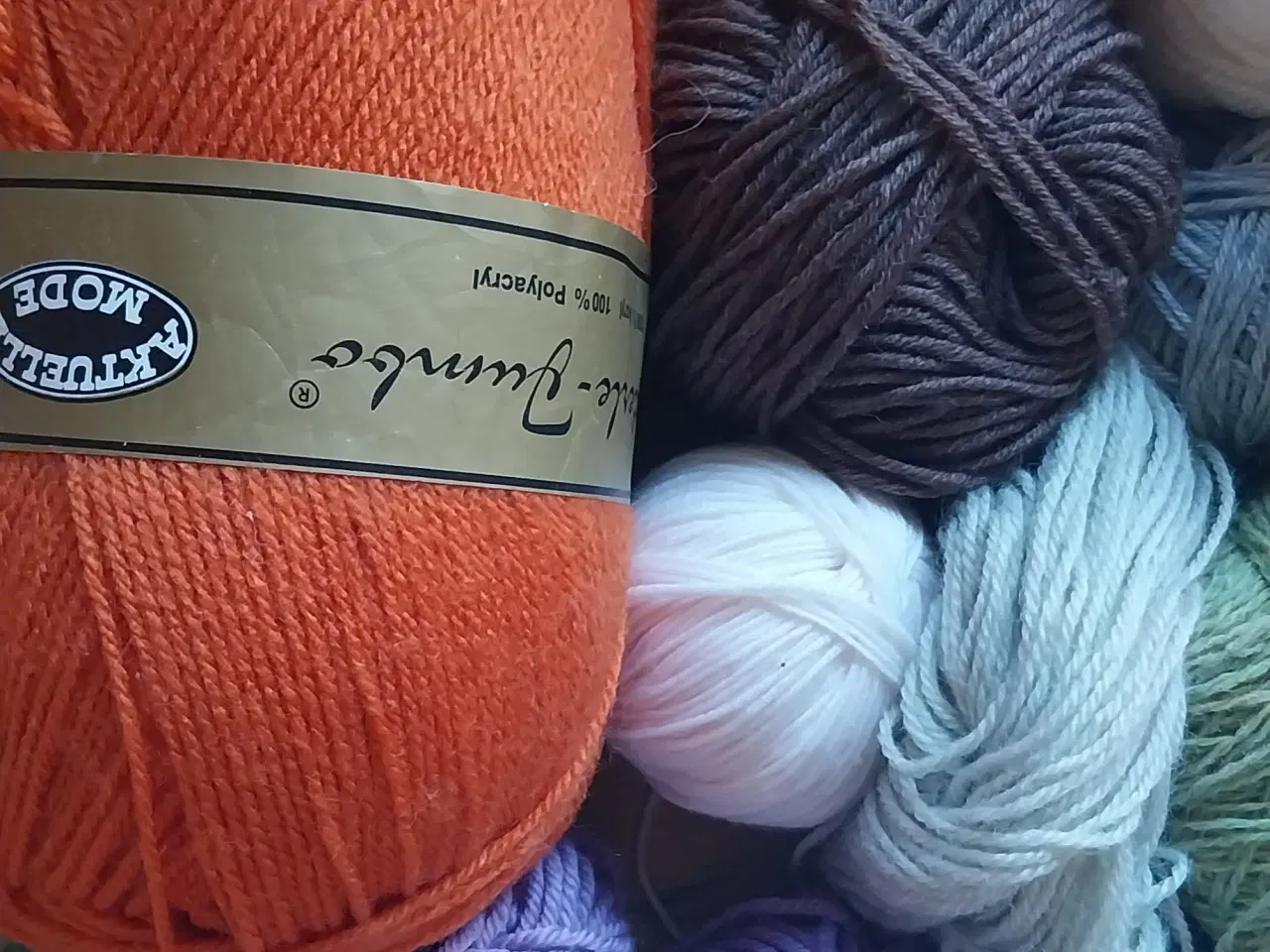 Billede 4 - Garn, Strikke 1.500g