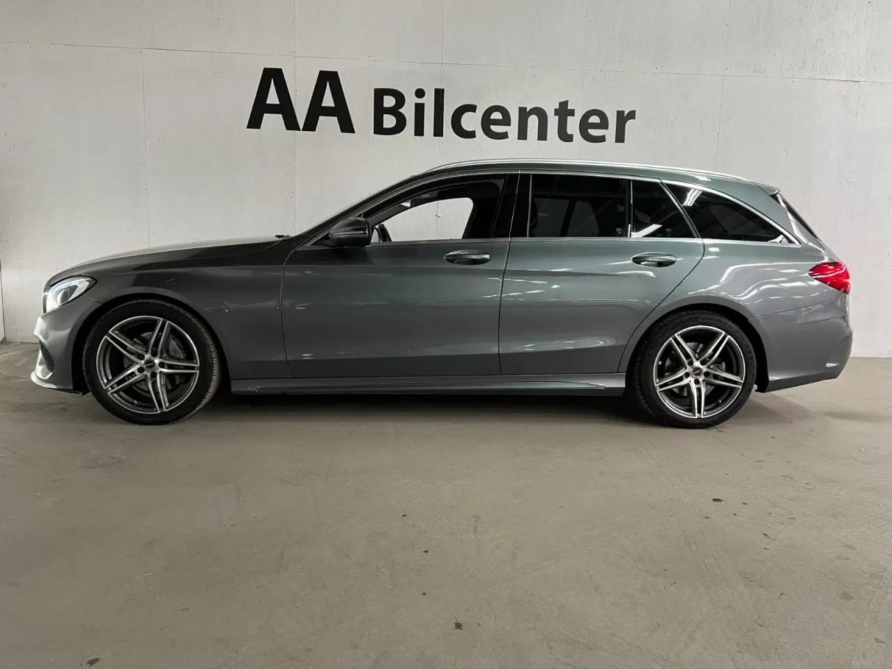 Billede 3 - Mercedes C220 d 2,2 AMG Line stc. aut.