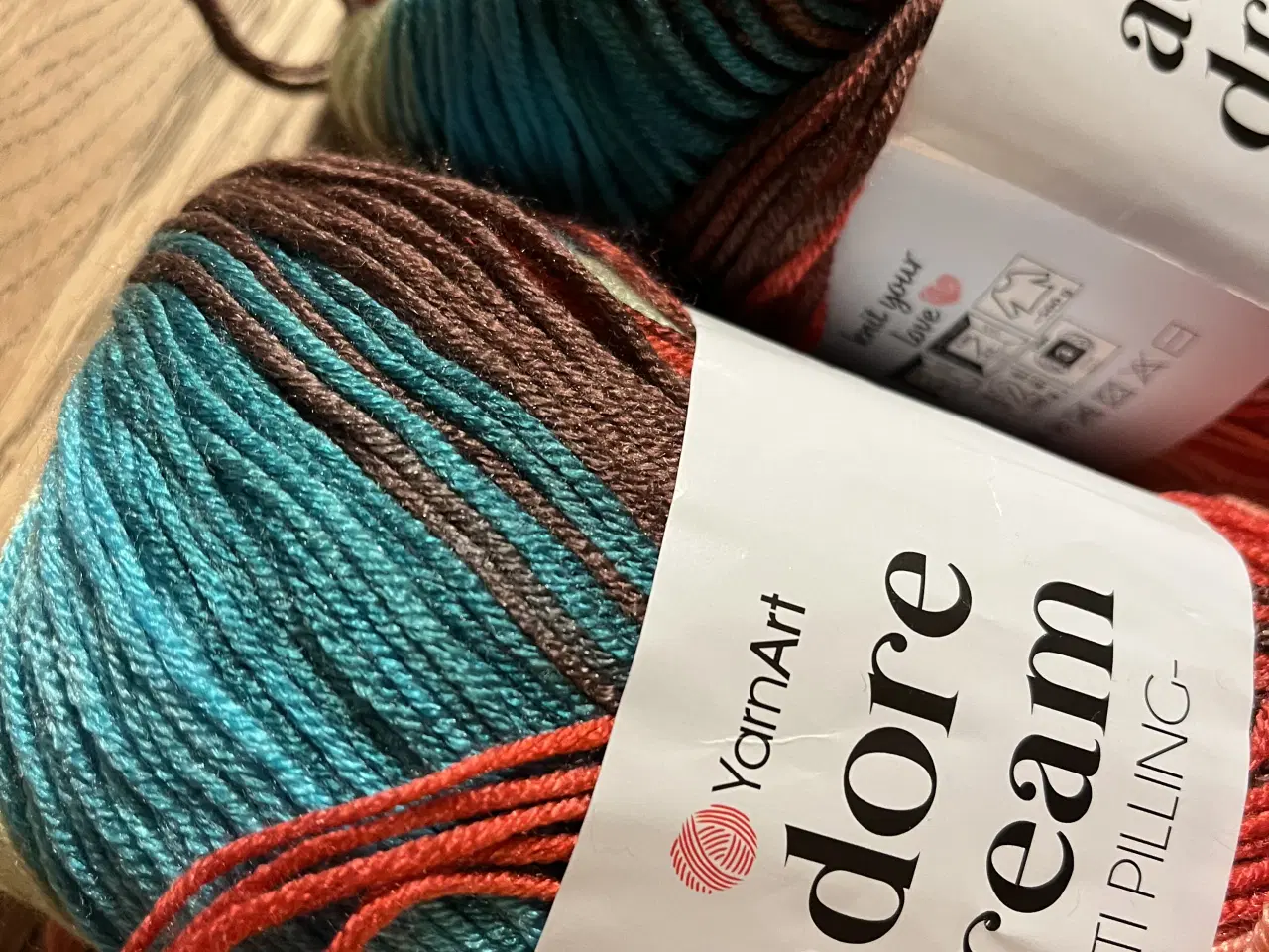 Billede 4 - 2 nøgler garn