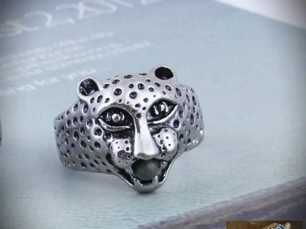 Billede 1 - * Fedeste fingerring formet som gepard hoved - i T