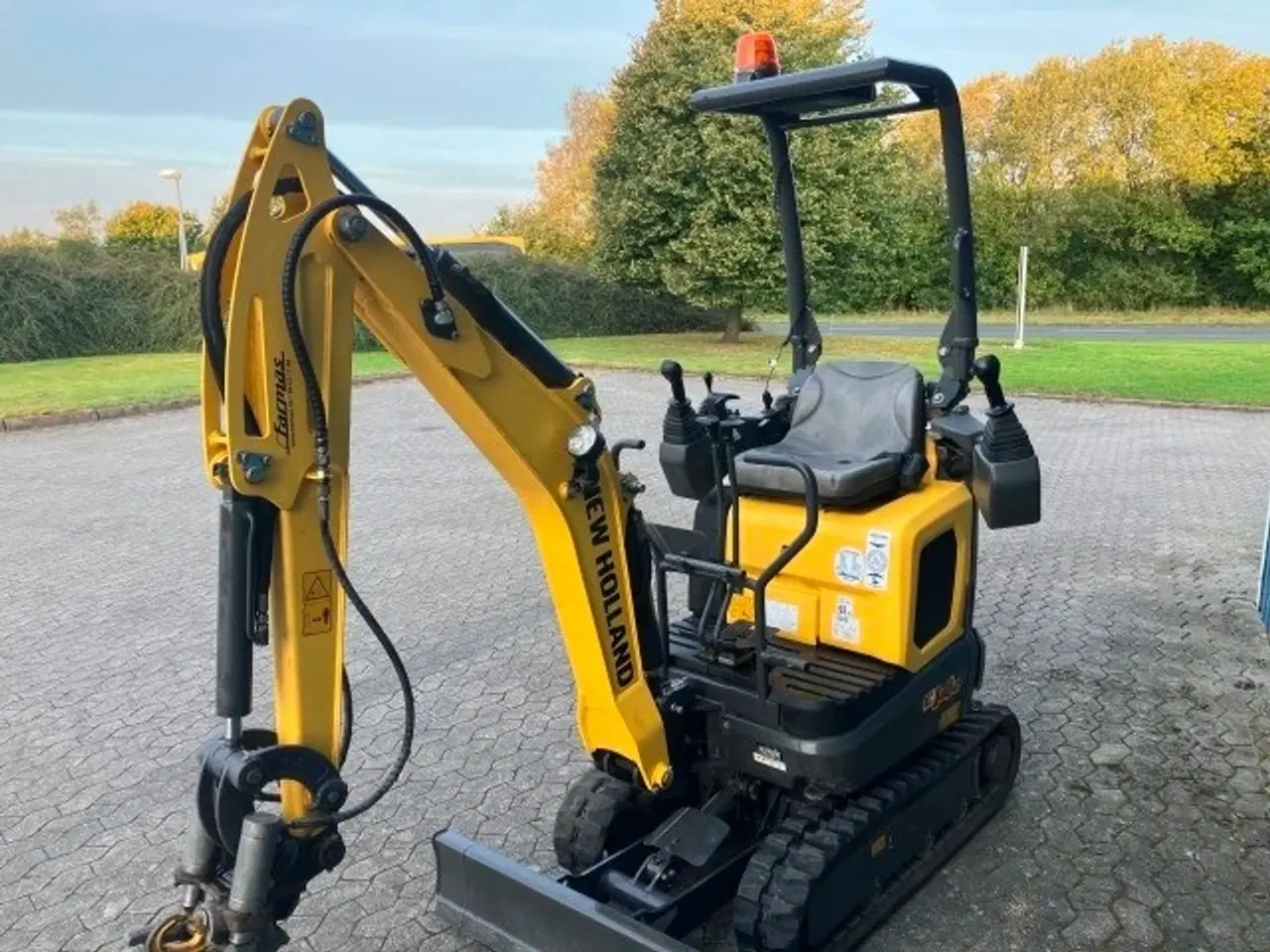 Billede 3 - New Holland E14D MINIGRAVER