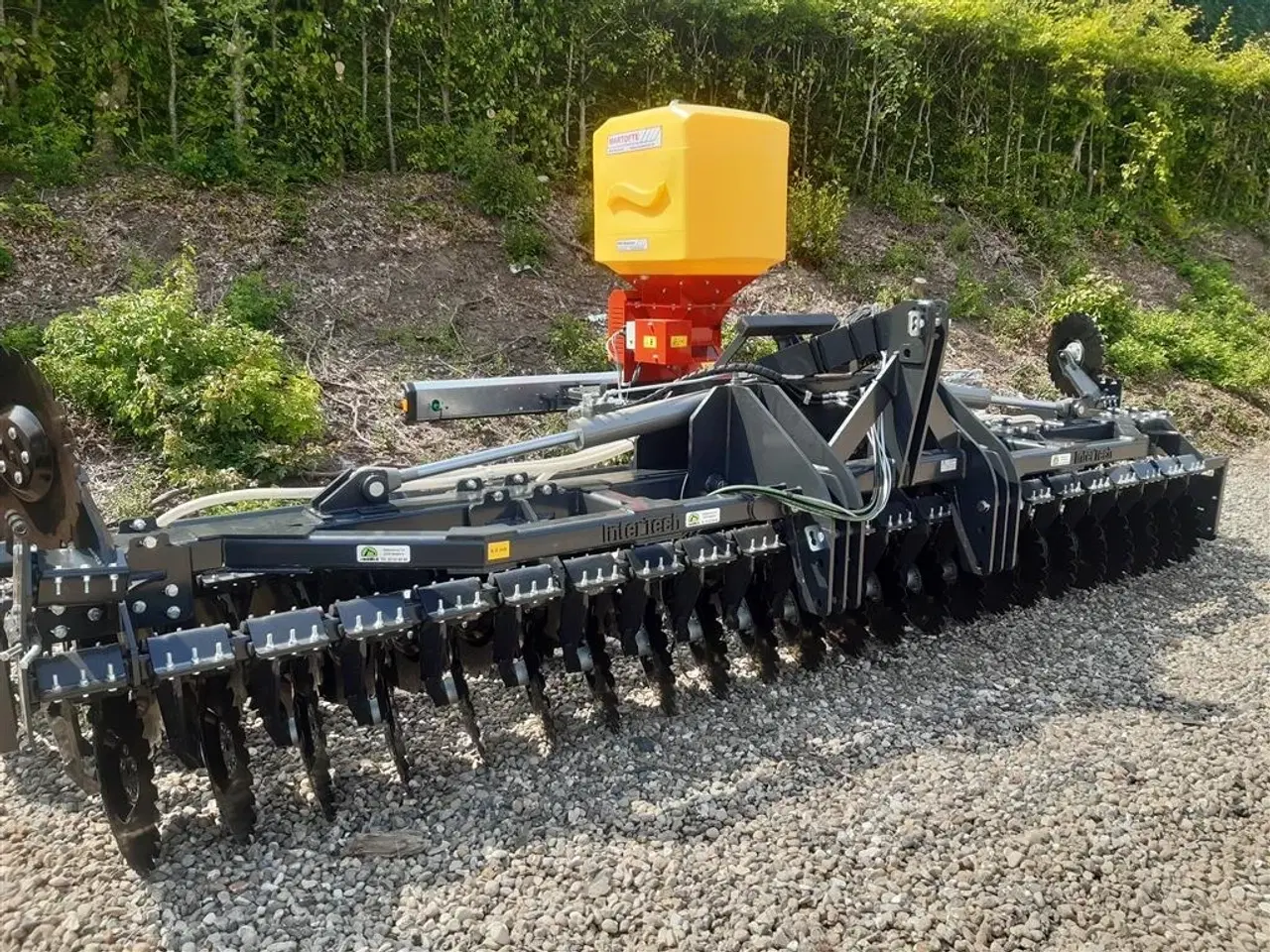 Billede 2 - Intertech disc harve  med frø udstyr