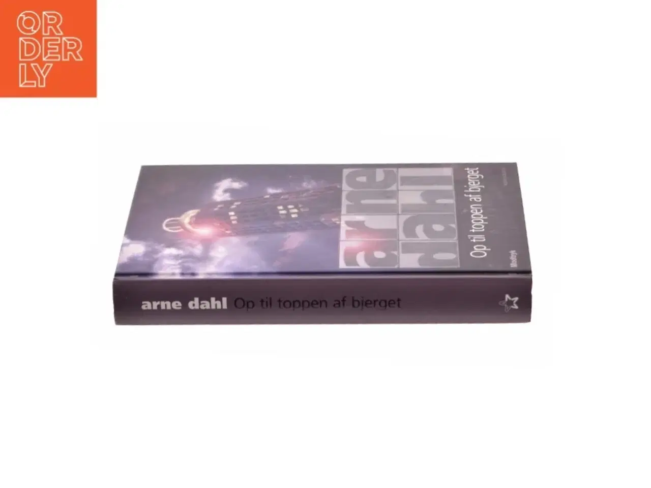 Billede 3 - Op til toppen af bjerget af Arne Dahl (f. 1963) (Bog)