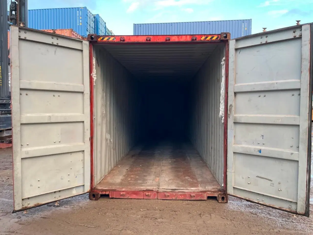 Billede 2 - 40 fods HC Container Står i Hvidovre 