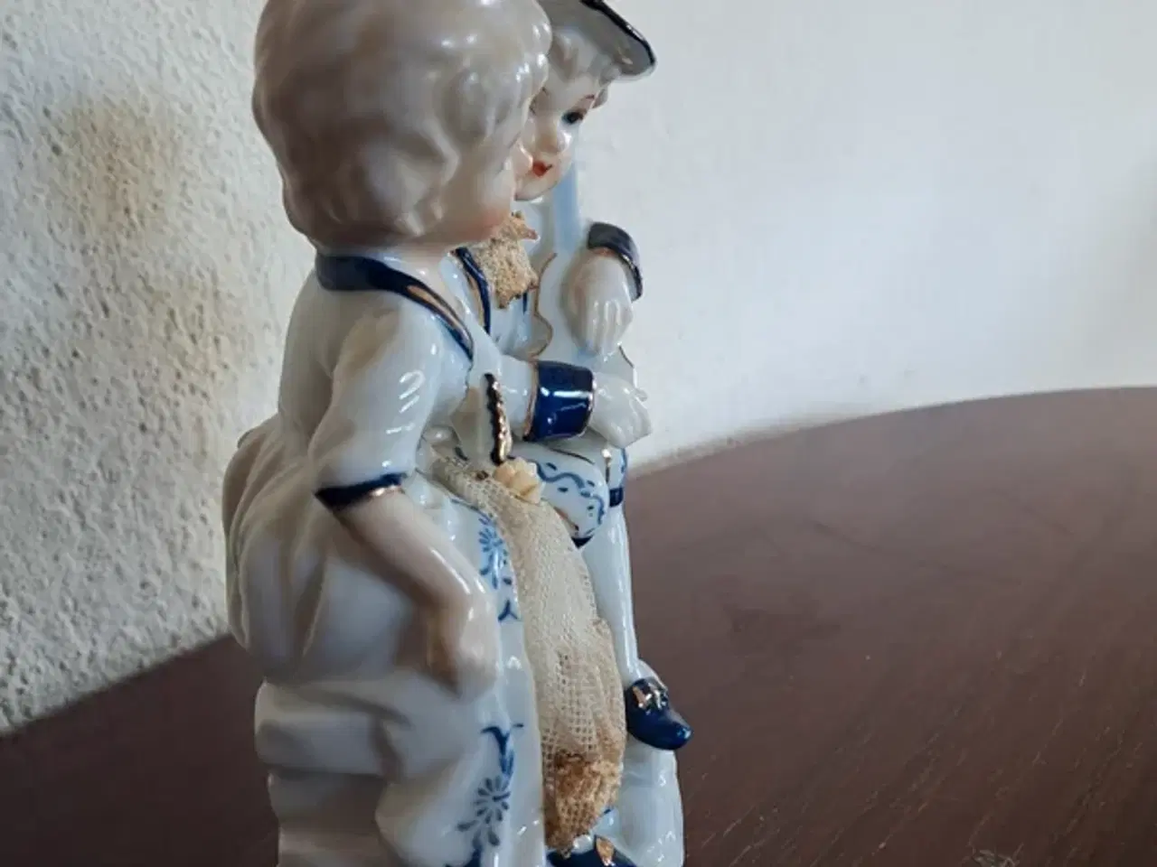 Billede 4 - Ungt par figur