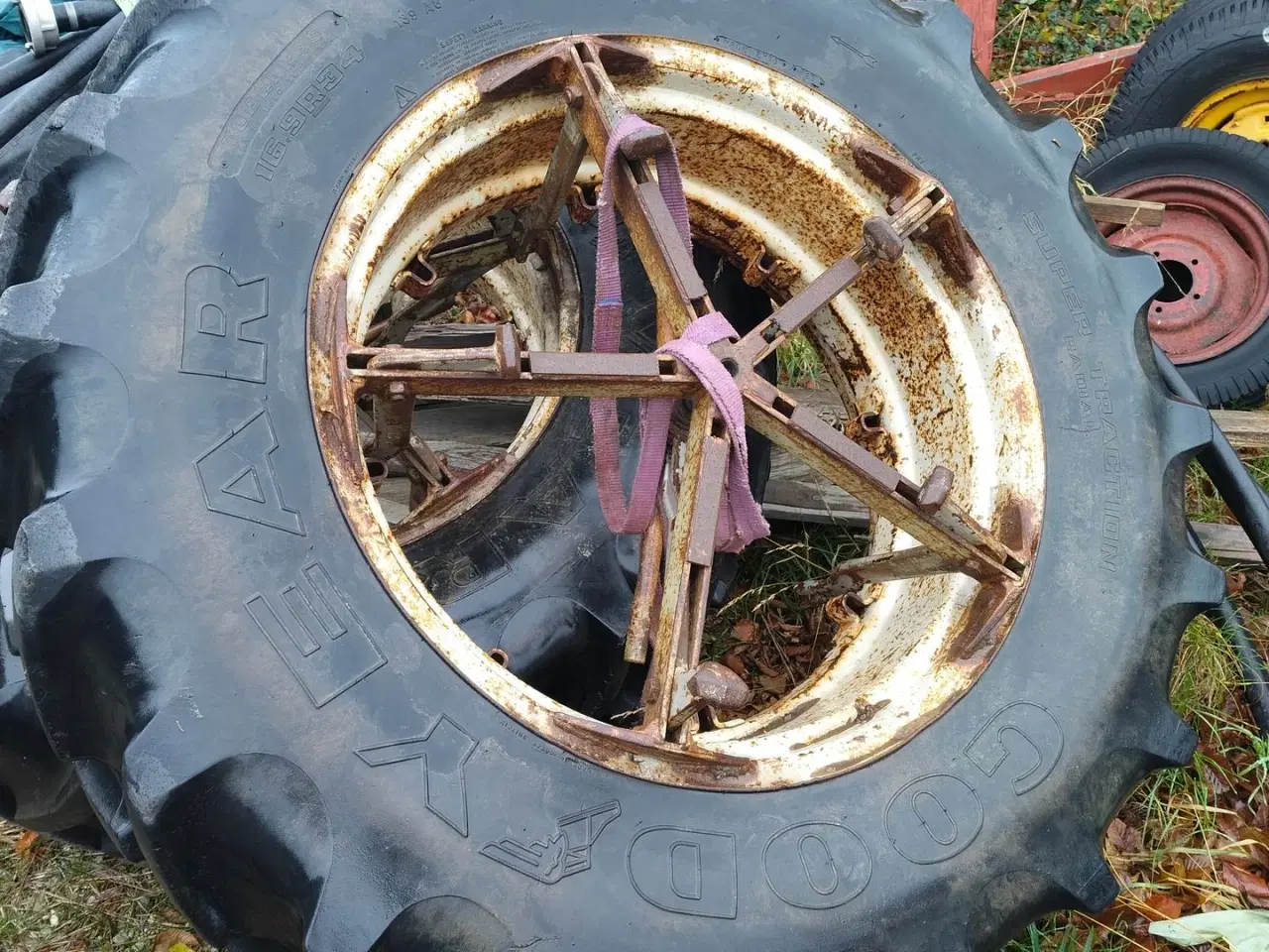 Billede 5 - Goodyear 16.9R34 5-armet