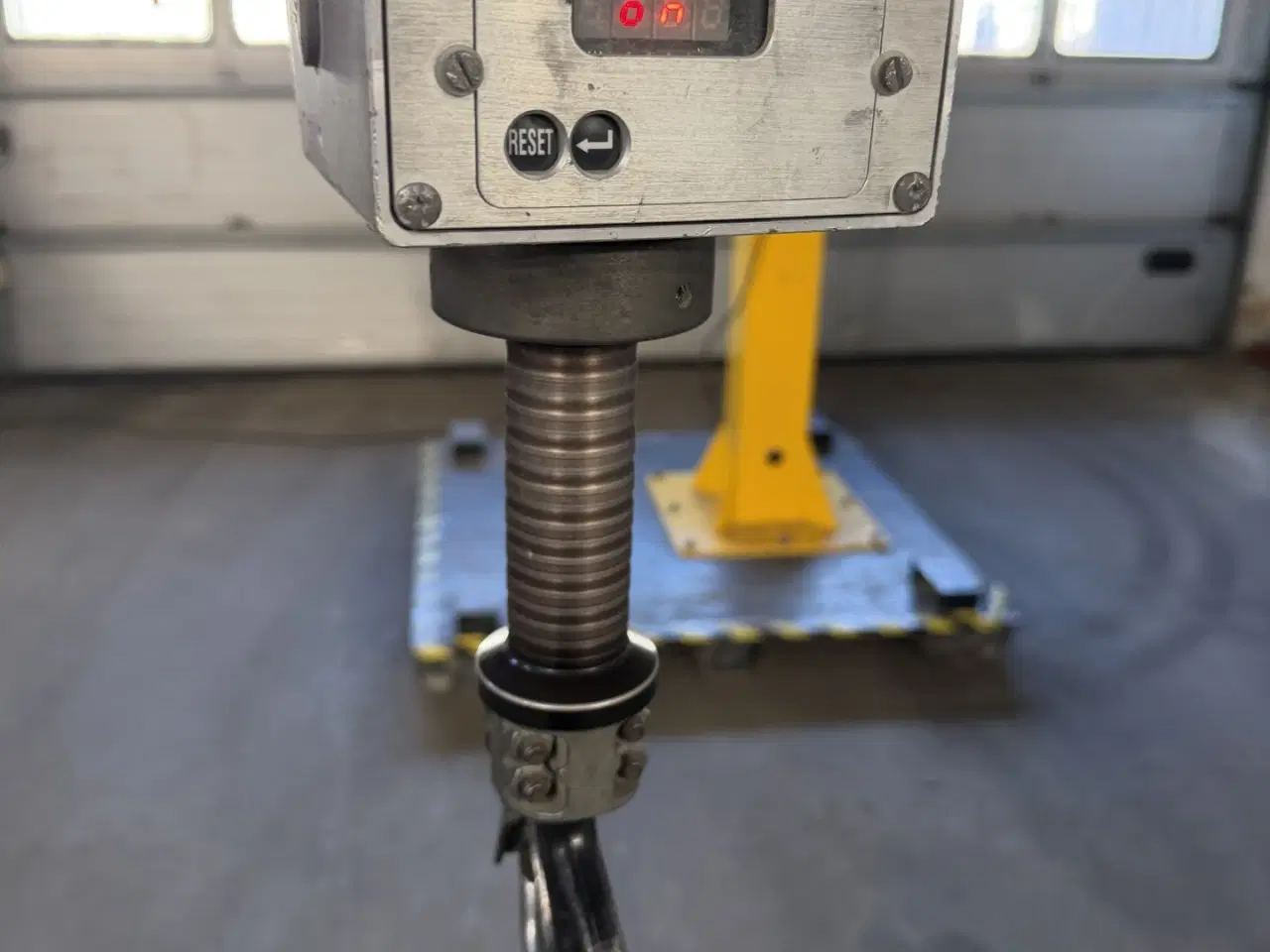 Billede 2 - Mobil søjlesvingkran. 160 kg. Nem håndbetjening.