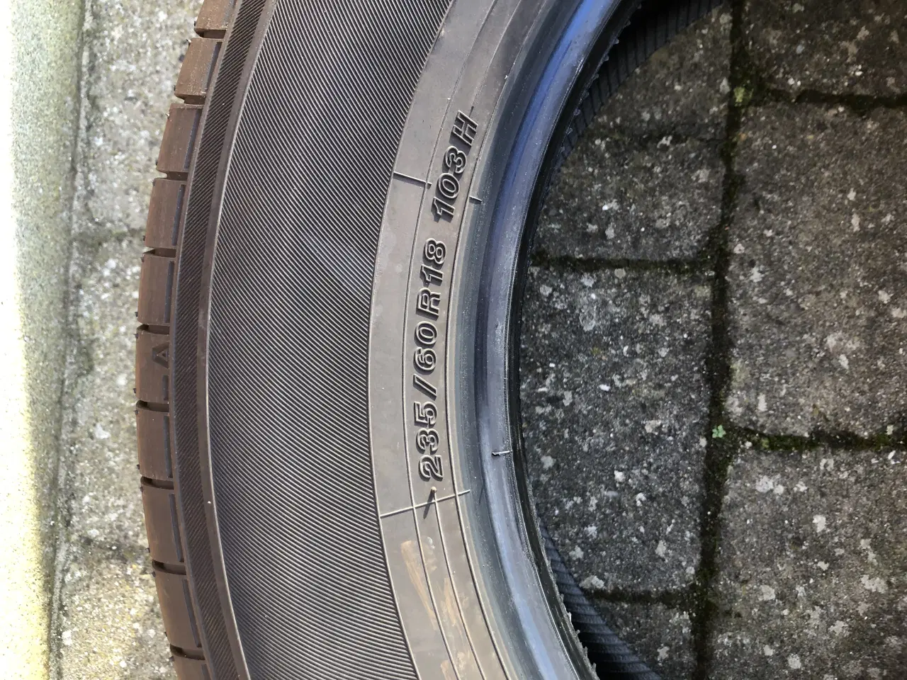 Billede 5 - 4 stk. helt nye Sommerdæk.