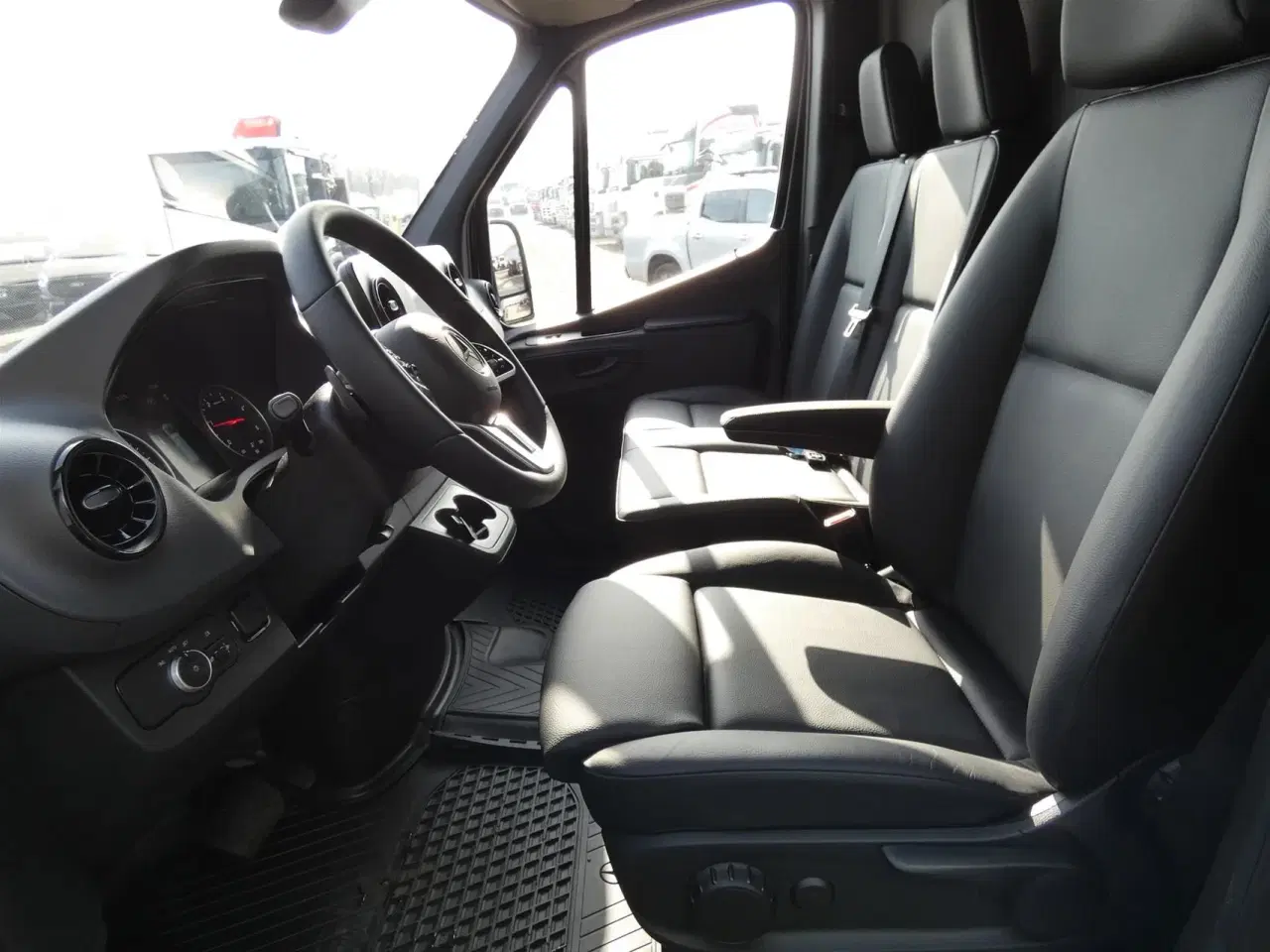 Billede 9 - Mercedes-Benz Sprinter 317 2,0 CDI A2 H2 RWD 9G-Tronic 170HK Van Aut.