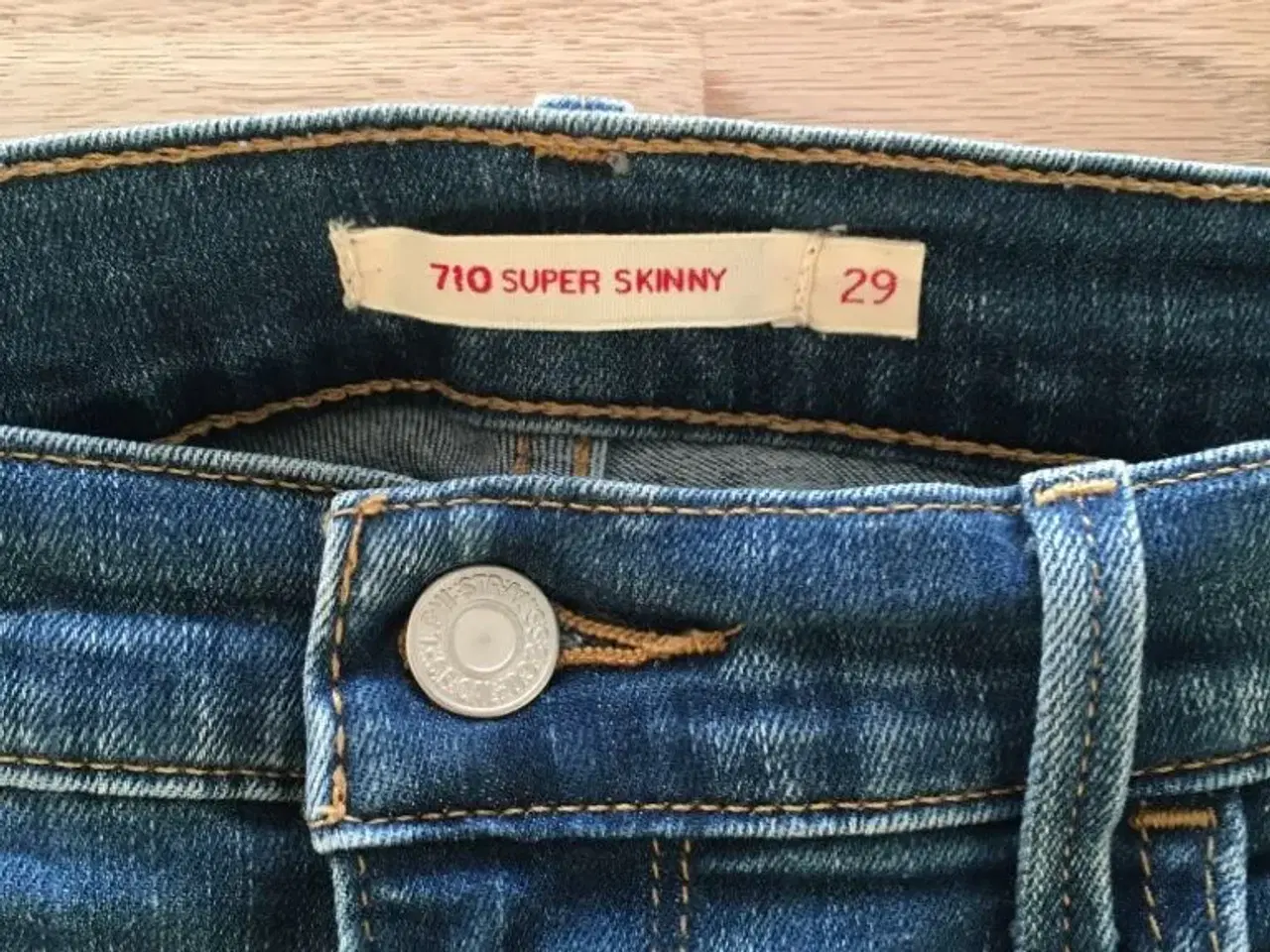Billede 3 - Levis jeans 710