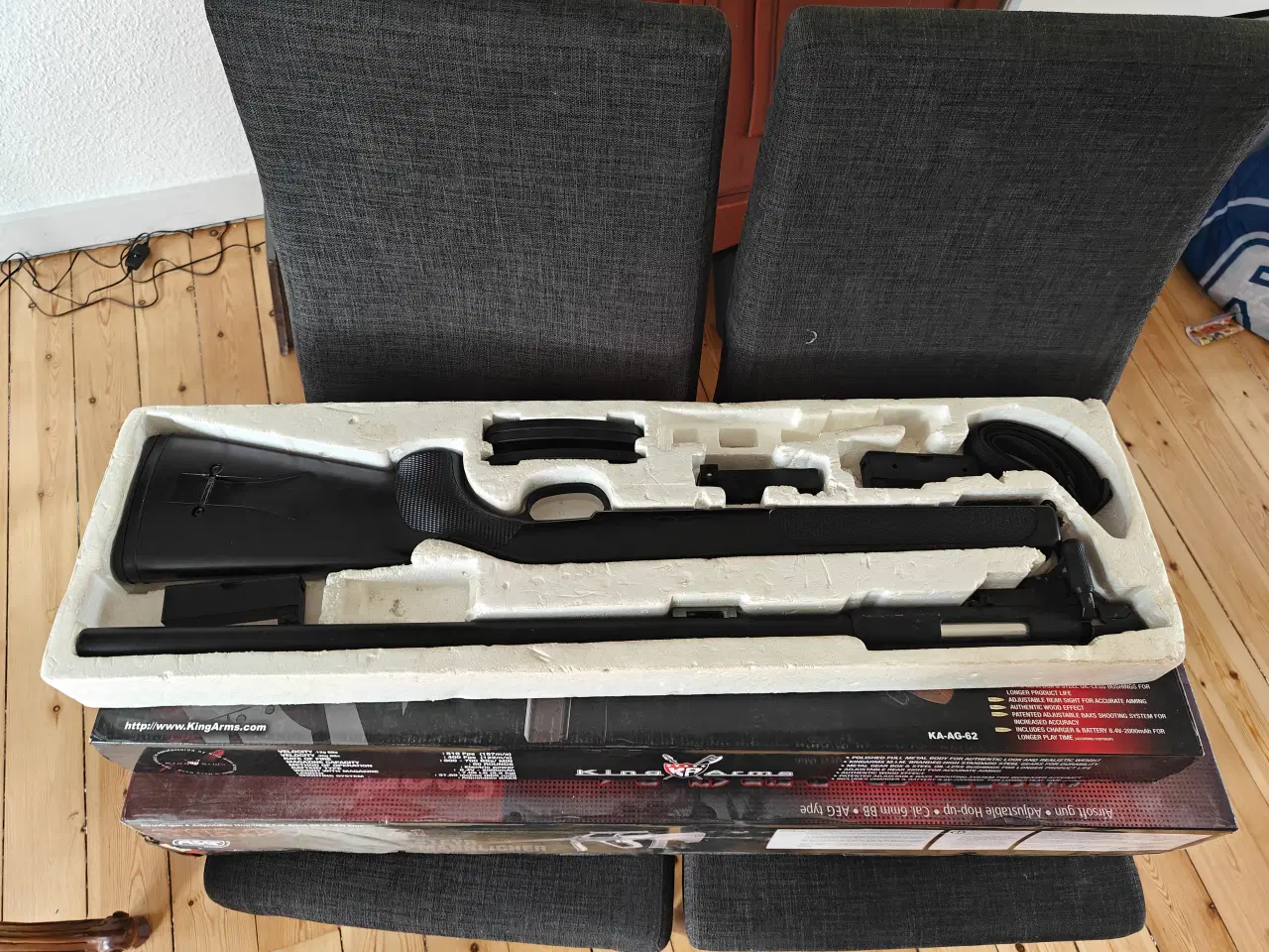 Billede 2 - Airsoft samling+ ammunitionskasse og kikkertsigte 