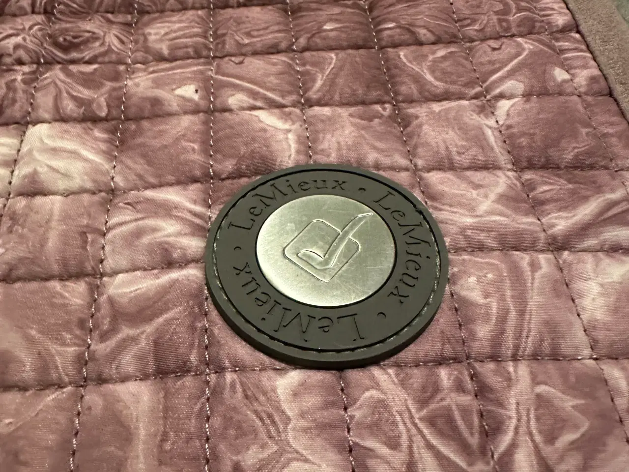 Billede 4 - LeMieux ProSport sadelunderlag Limited Edition